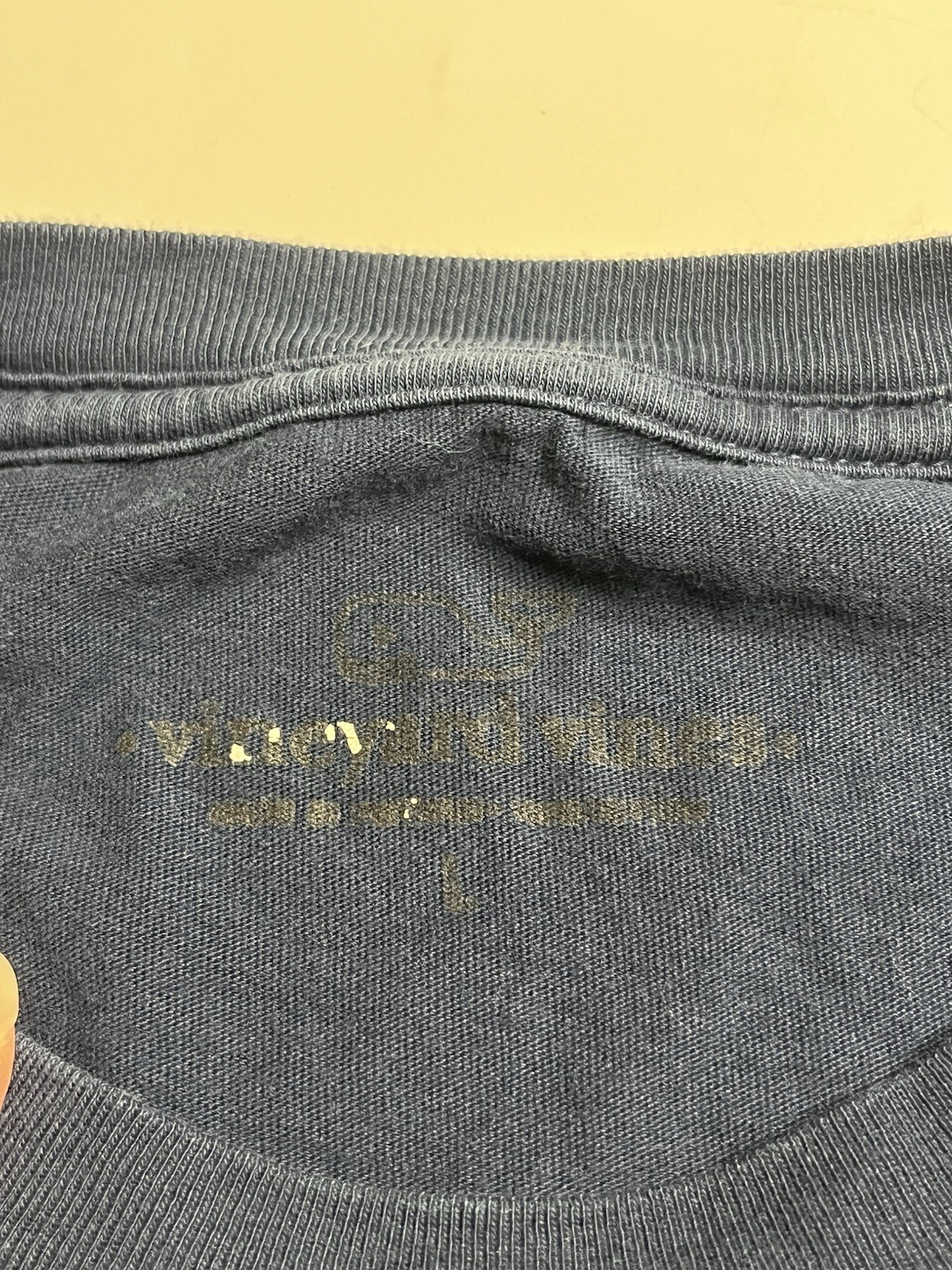 Vineyard Vines Bobbing For Apples Logo Down Long Sleeve Whale Logo Shirt L