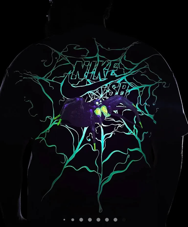 Nike SB OC Spider Tee – (Glow in the dark) Black -Size Large – NWT