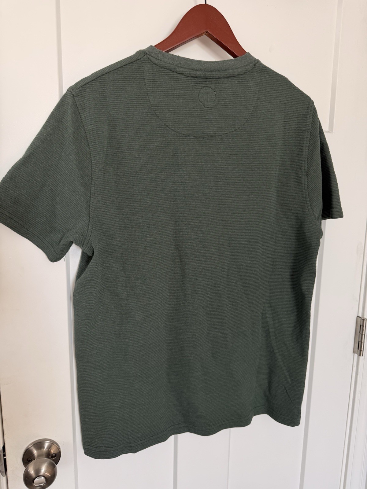 Common People Men Olive Textured T-Shirt Fine Striped Texture Size S