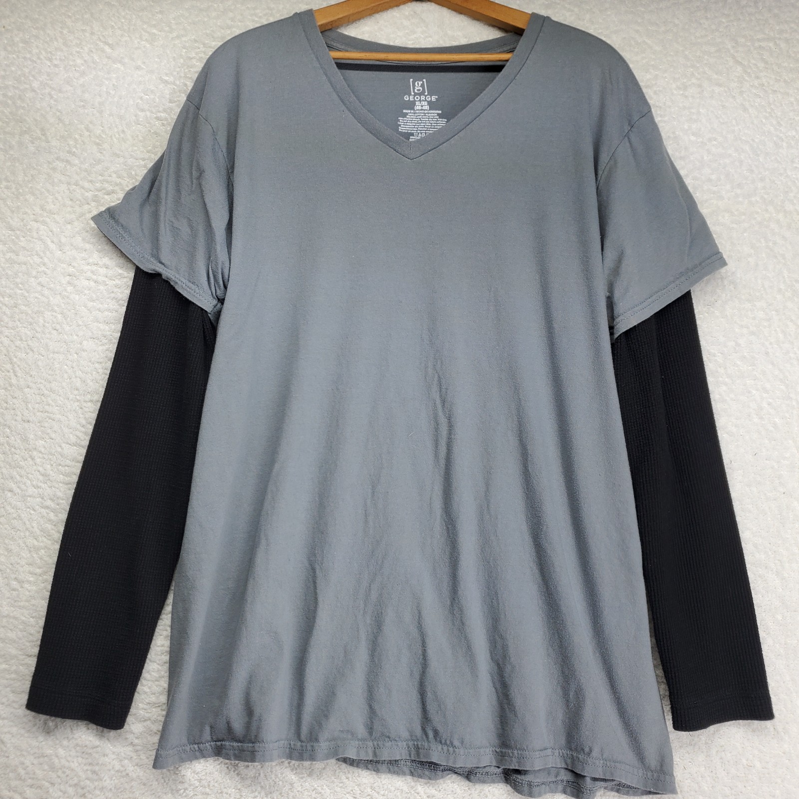 Men&rsquo;s Twofer T-Shirt XL Black Gray Waffle Knit V-Neck Y2K Grunge Skater