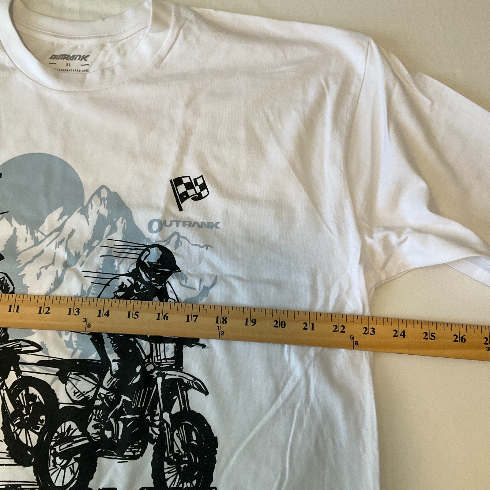 Outrank Always Active Short Sleeve T Shirt Mens Size XL White Racing Graphic