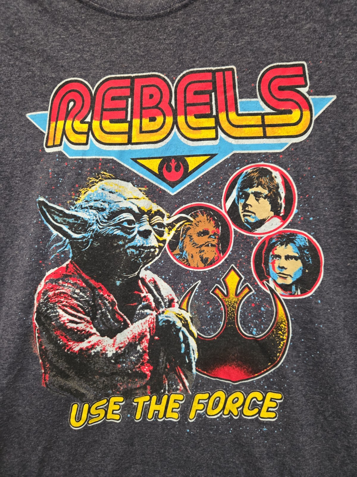 Men&rsquo;s Size Large L T-Shirt Rebels Use The Force Yoda Short Sleeve Gray