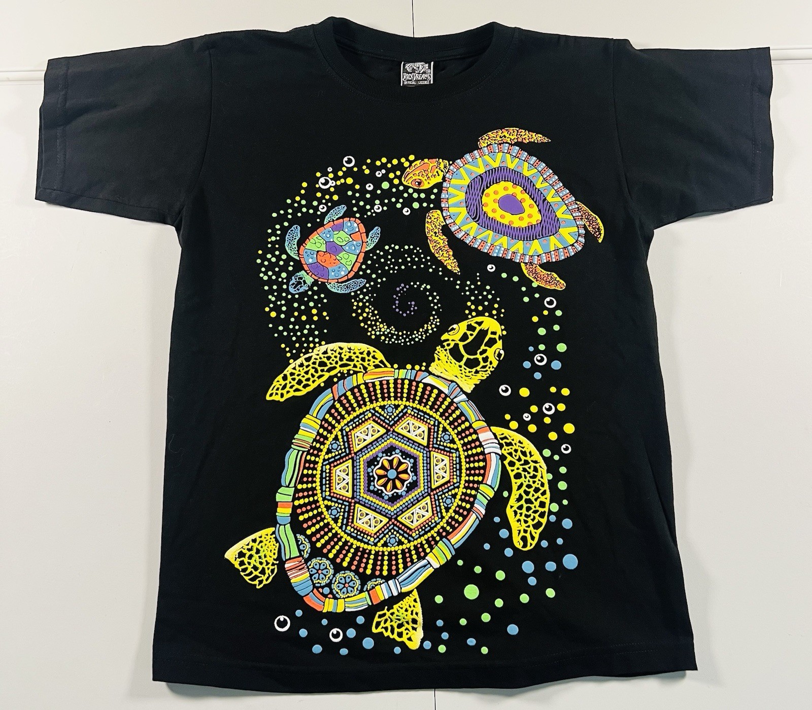 Rock Dreams Official License MOLA Art Neon Sea Turtle 2-Sided T-Shirt Men’s S