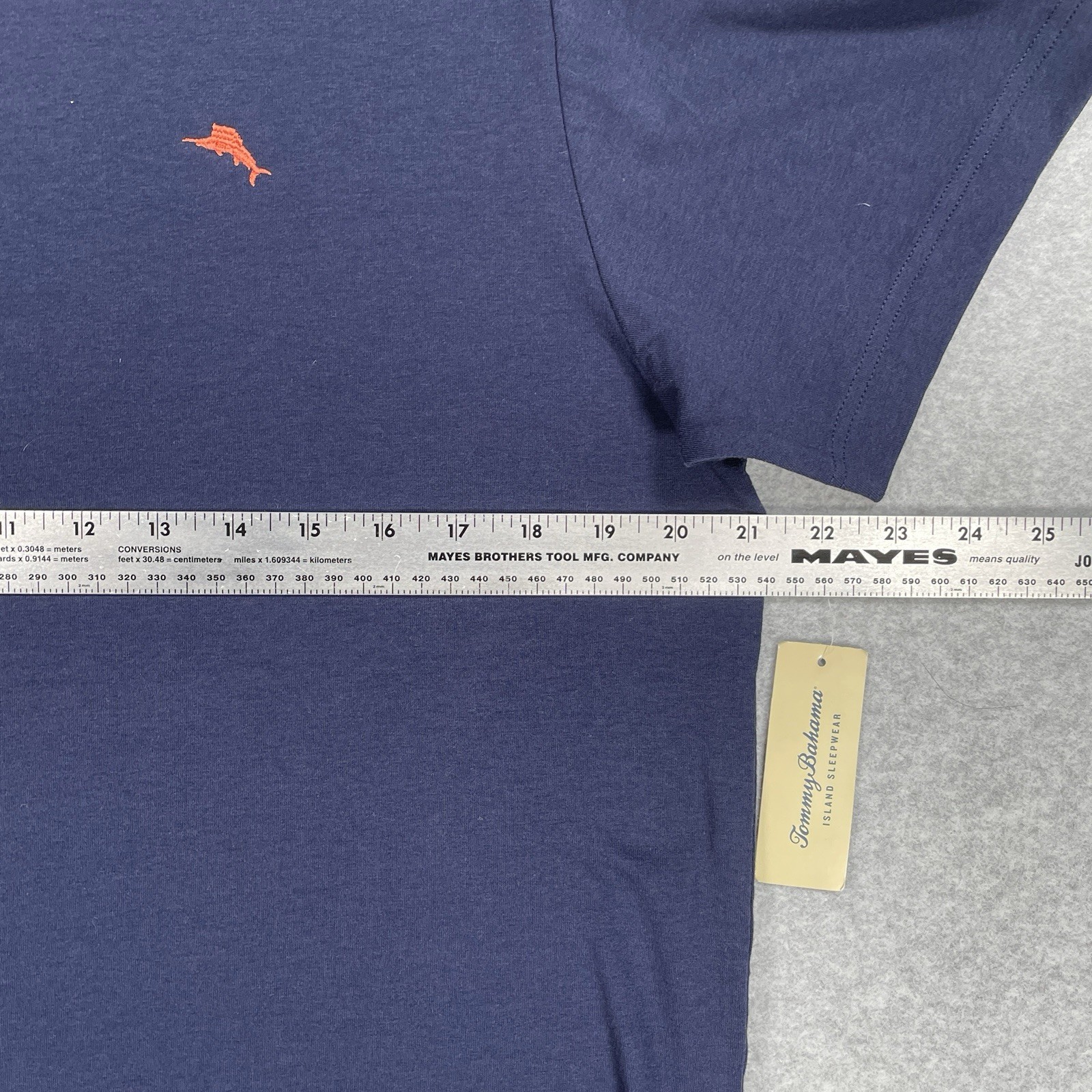 Tommy Bahama Shirt Mens M Blue Stretch Lightweight Beach Crew Neck
