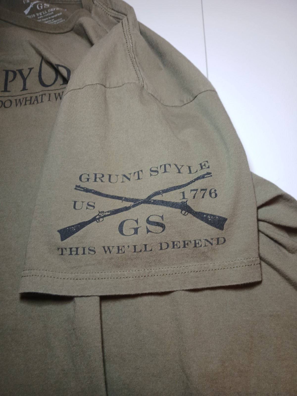 Men&rsquo;s Grunt Style « Grumpy Old Vet » 100% Combed Ringspun Cotton Tshirt Size XL