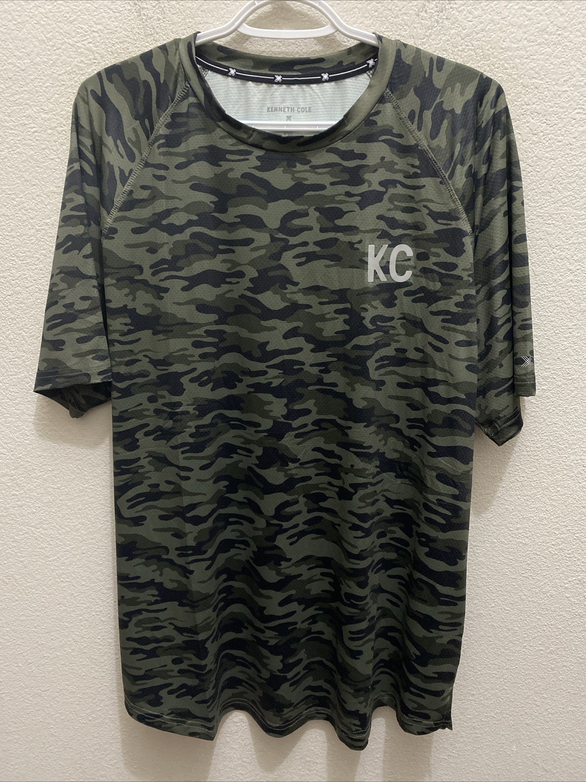 NEW Kenneth Cole Active T Shirt 2XL Green Camo Crew Neck Tech SS Tee NWT $49