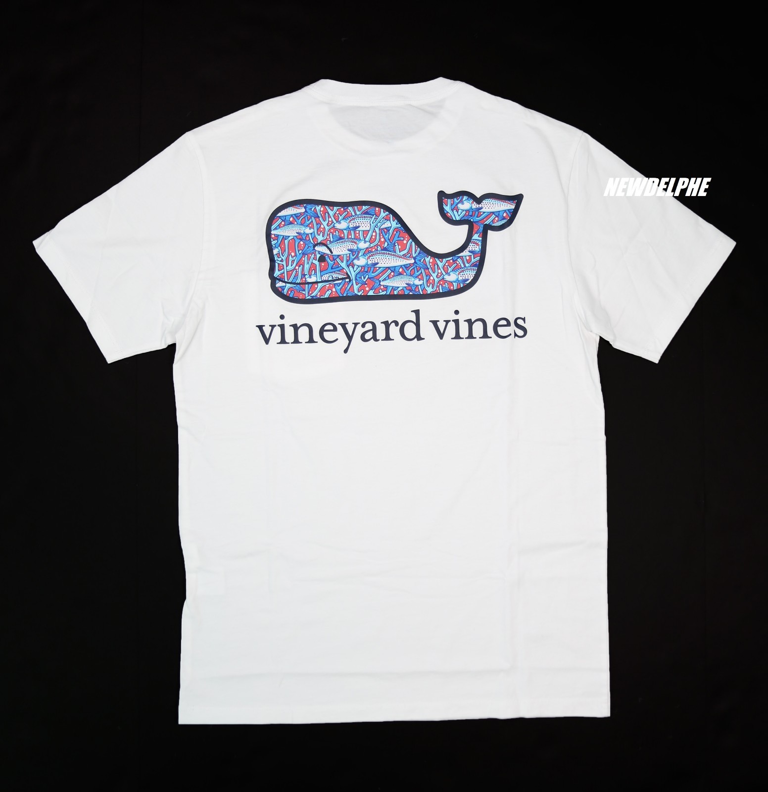 Vineyard Vines Men SS Pocket Crew Tee T-Shirt « BONEFISH IN CORAL WHALE » Edition
