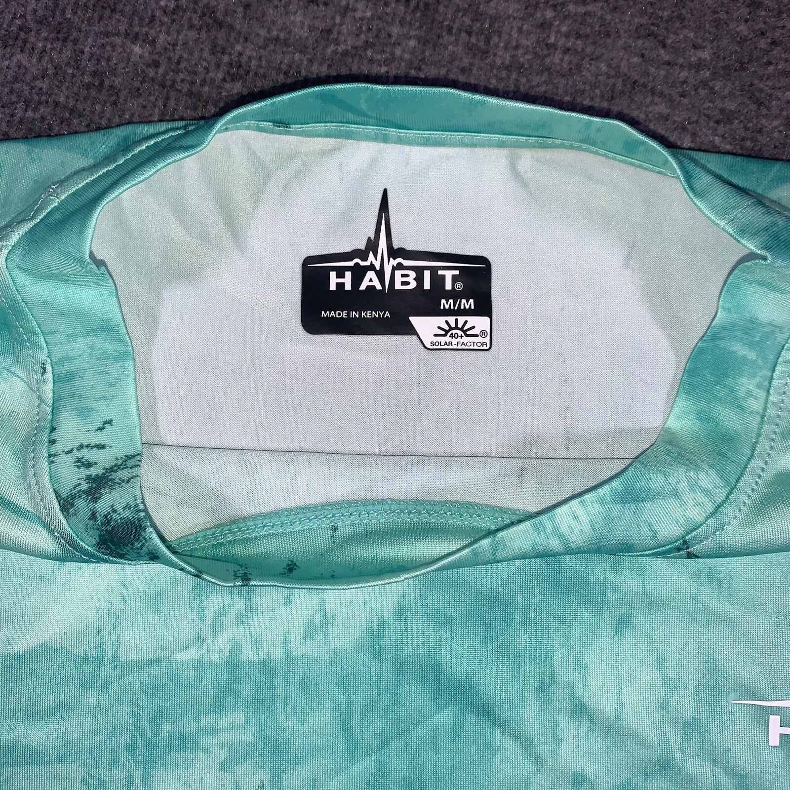 Habit Fishing Shirt Men&rsquo;s Medium Shockwave Green Short Sleeve Realtree NWT