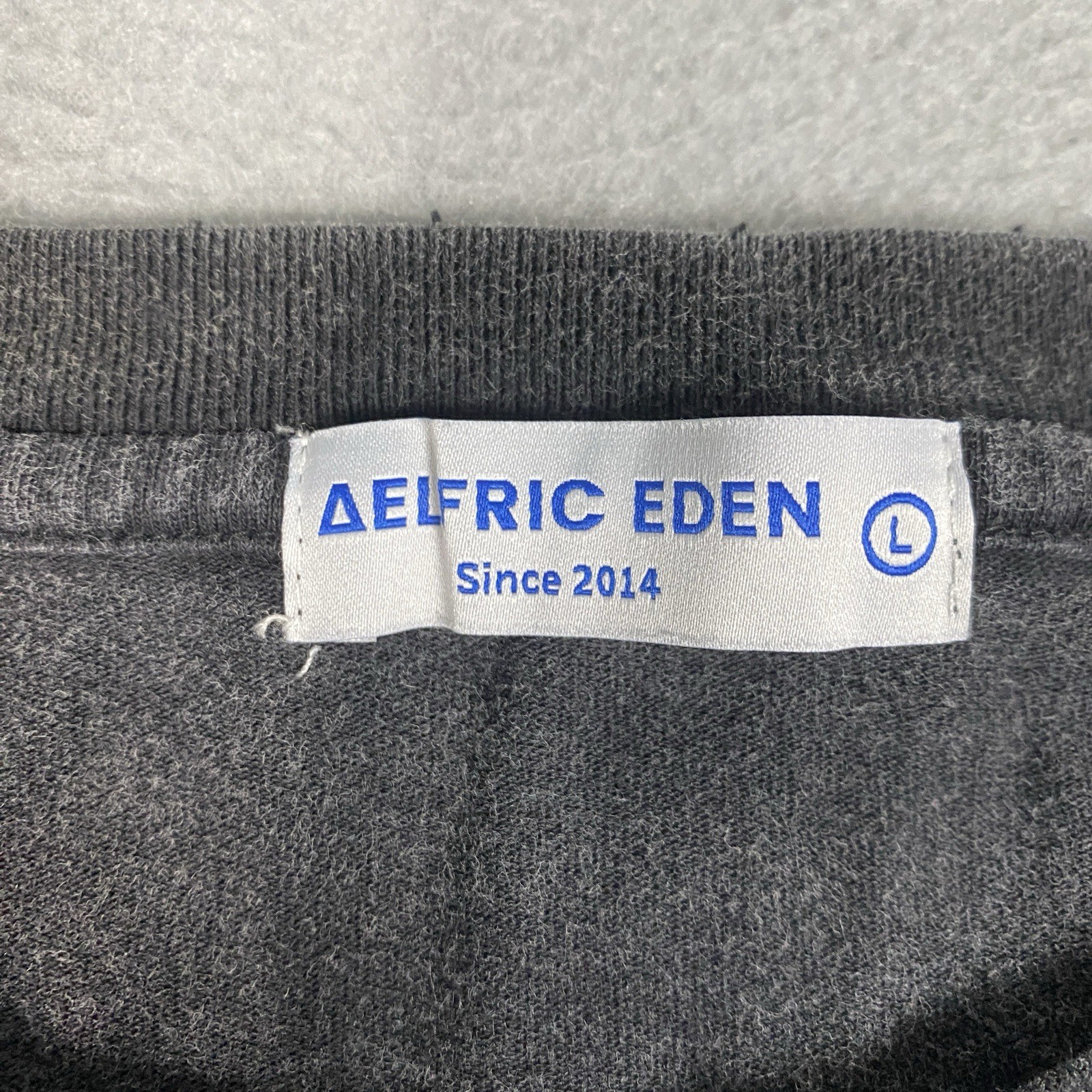 Name Funy Guerrilla Aelfric Eden Mens L Gray Graphic Short Sleeve T Shirt