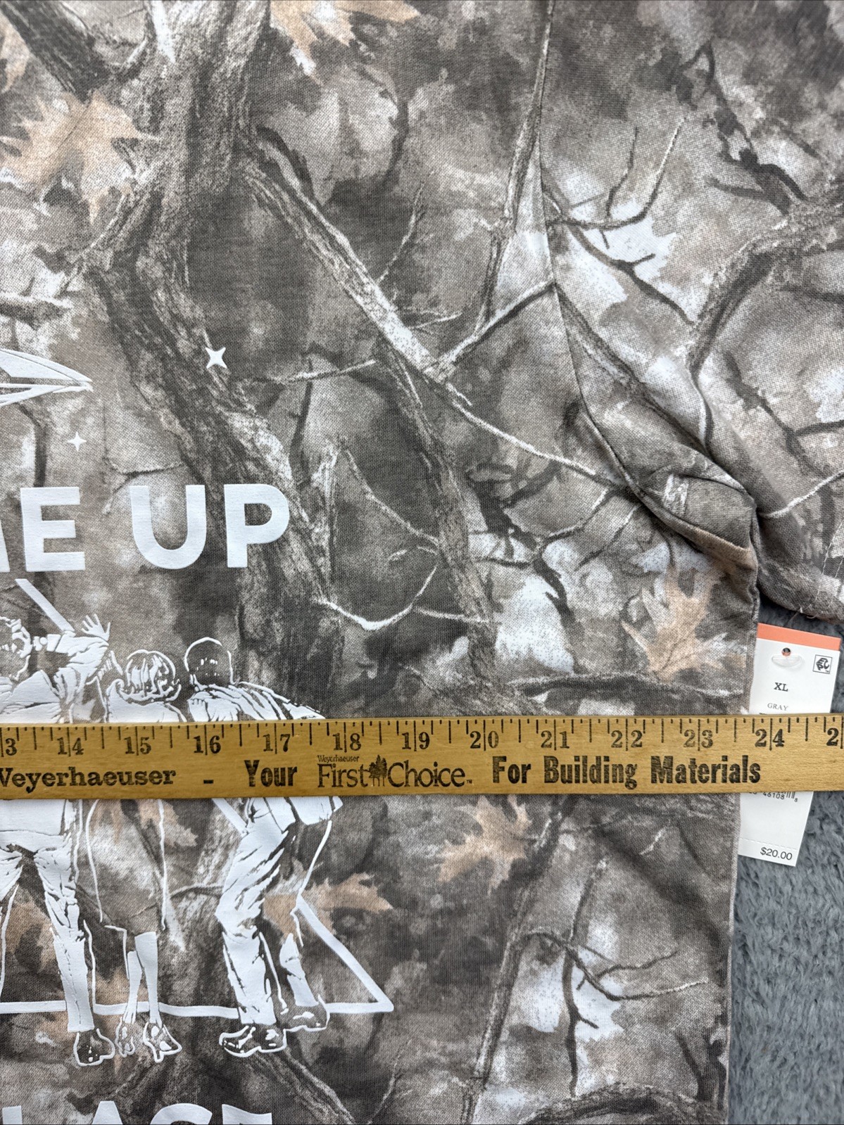 Stranger Things Shirt Mens XL Gray Camo Beam Me Up Alien Graphic Tee NWT