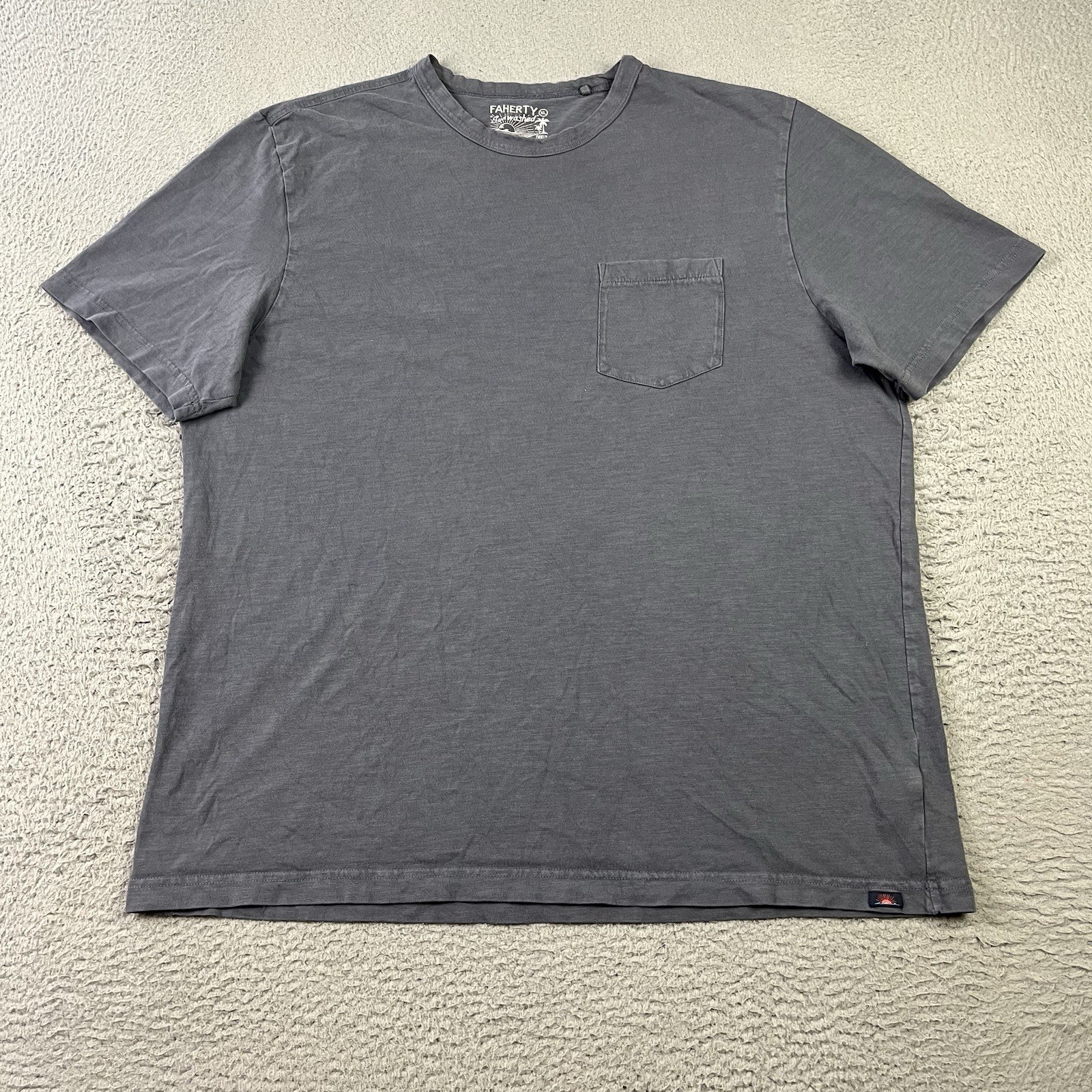 Faherty Shirt Mens XL Gray Sunwashed Organic Cotton Pocket Tee Crewneck