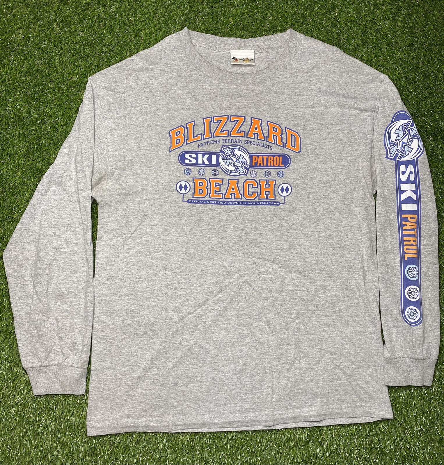 Disney Blizzard Beach L/S Shirt Men’s Resort Waterpark Size L Gray Walt World