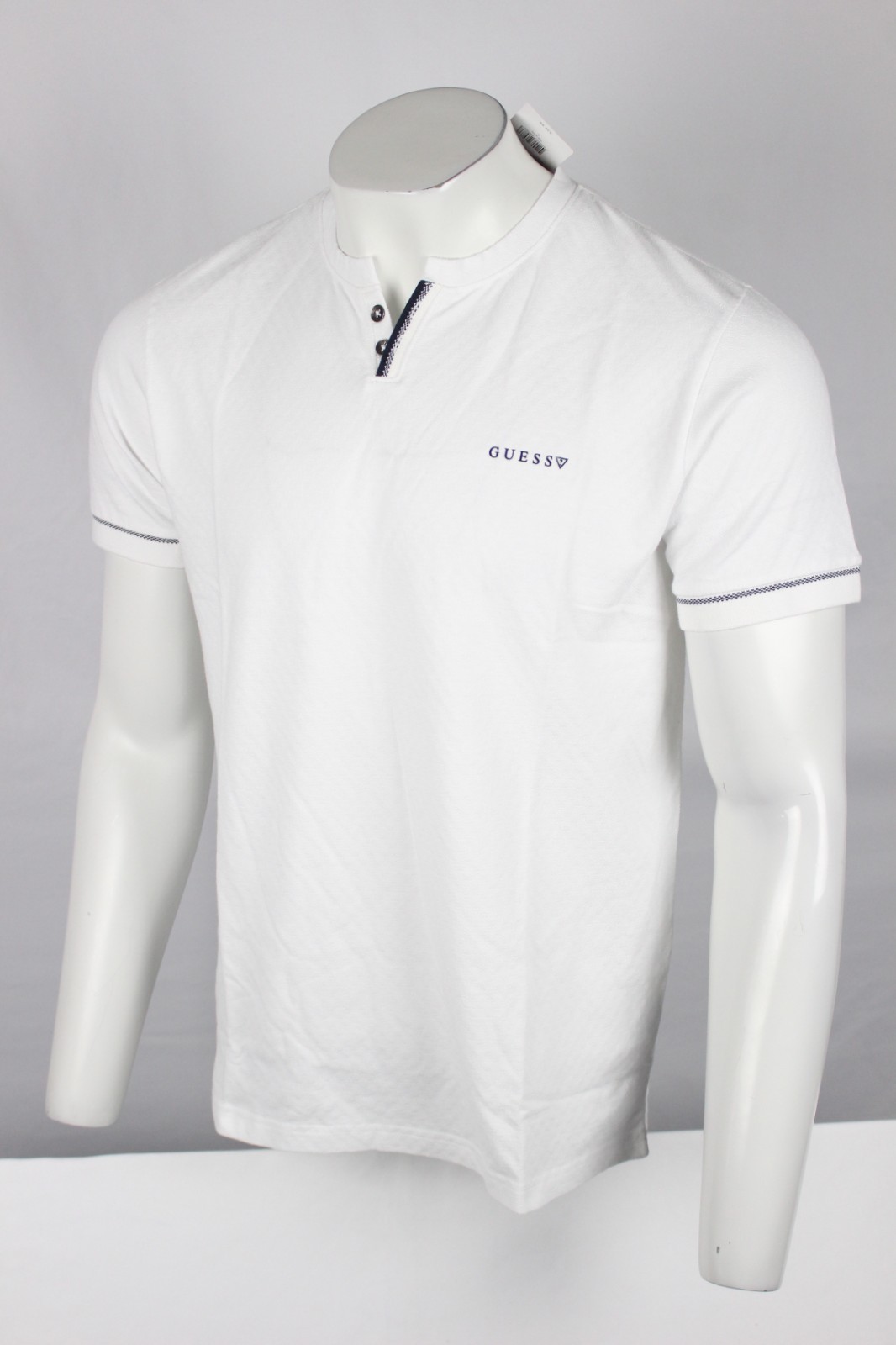 Guess Men&rsquo;s Ricardo Short Sleeve Slit Henley T Shirt Pure White Textured