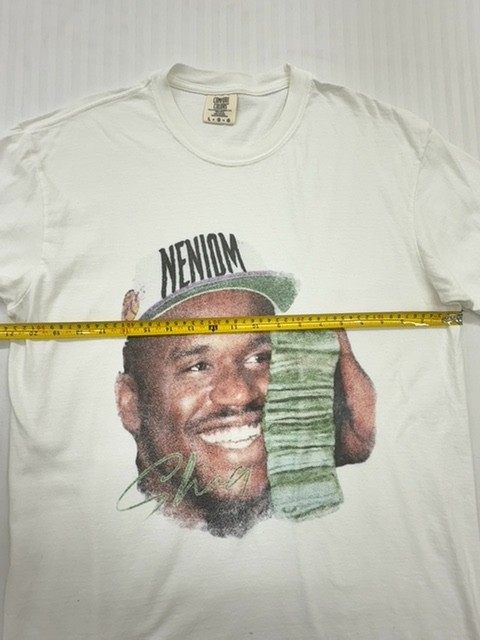 Neniom Men&rsquo;s White Oversized Graphic T-Shirt Size L