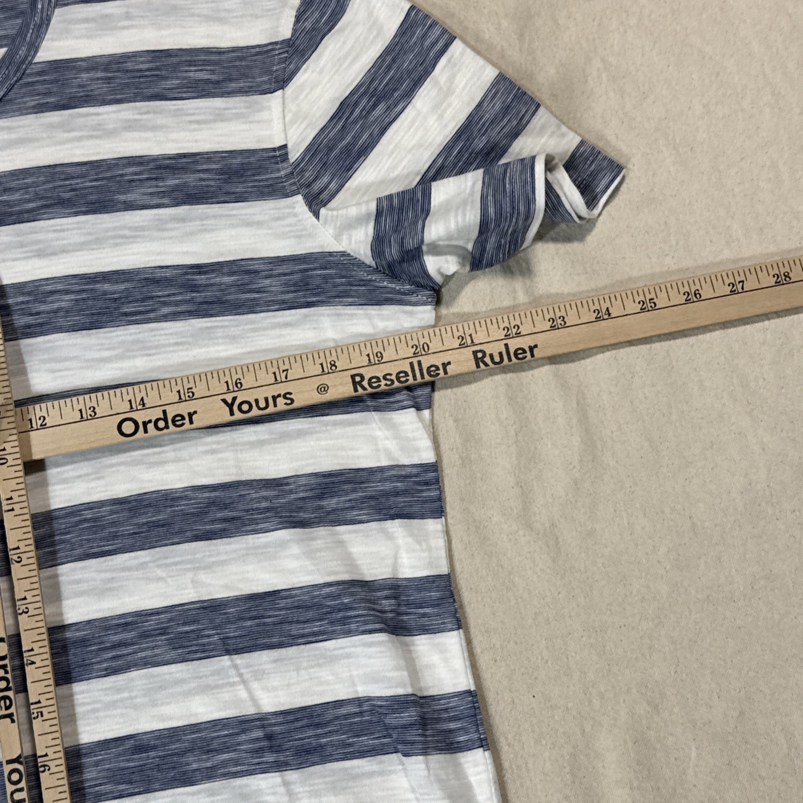 Daniel Buchler Shirt Mens M Blue White Striped Stretch Crew Neck Jersey Tee NWT