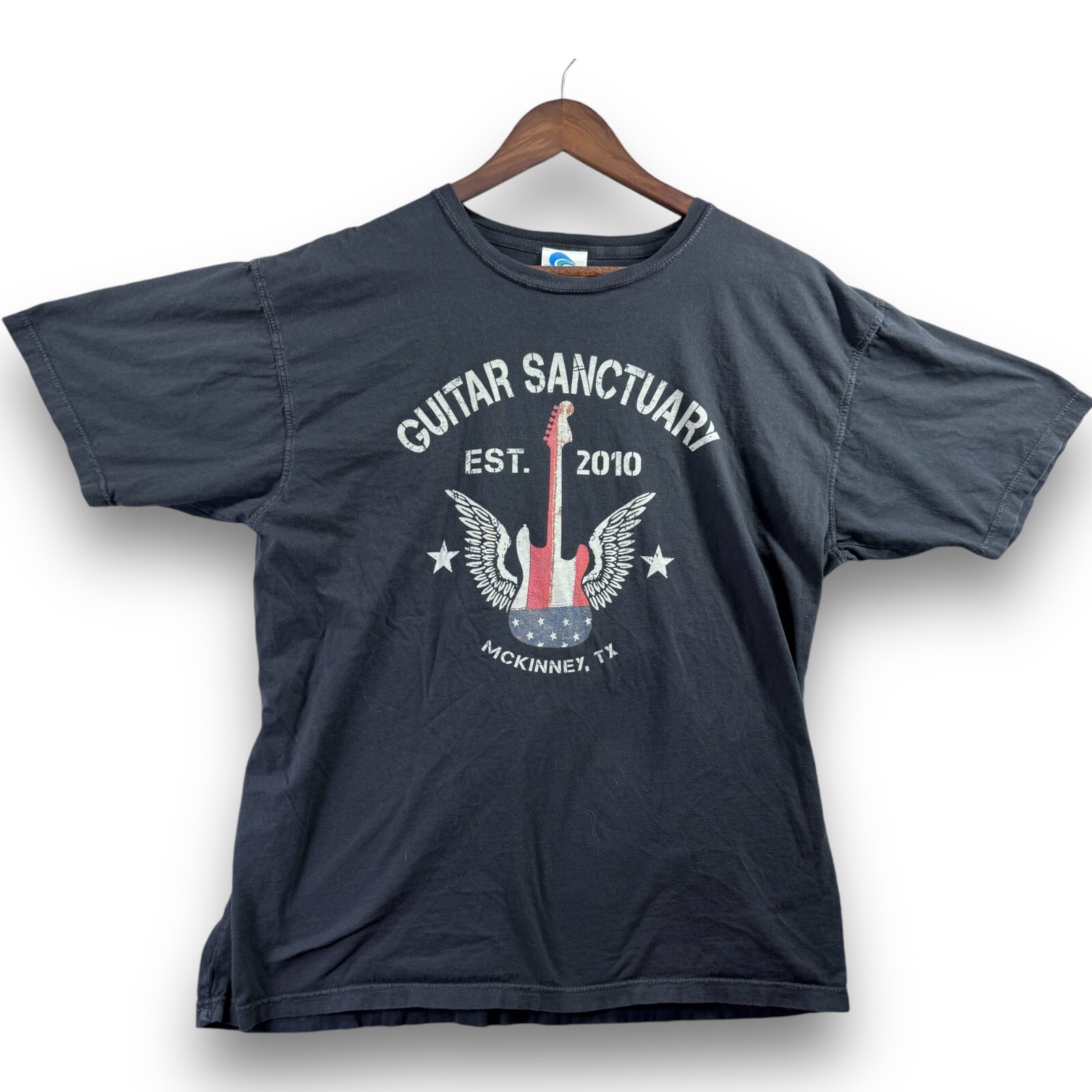 Coastal Classics Men&rsquo;s Large L T-Shirt Guitar Sanctuary McKinney, TX Black