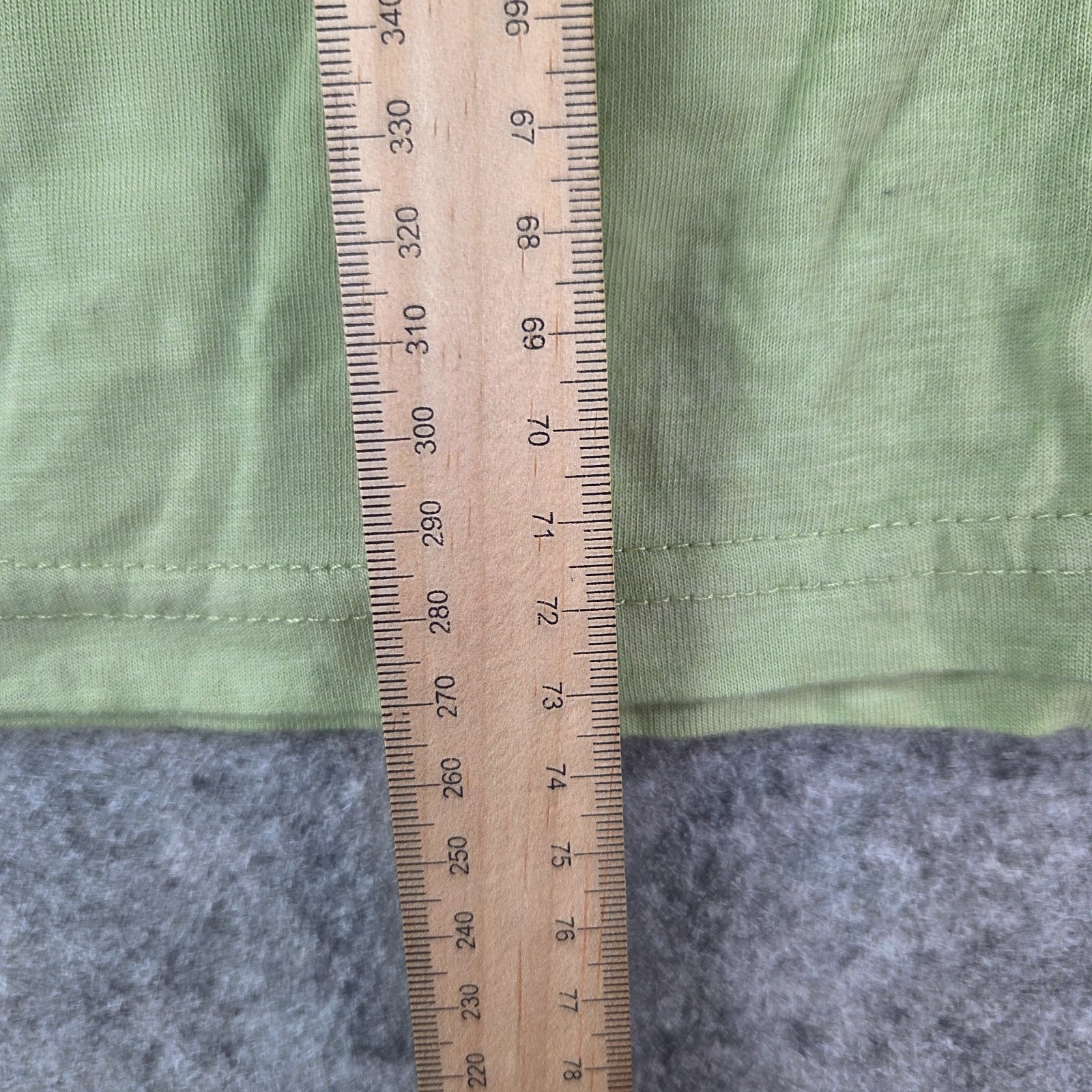 Star Wars Shirt Mens Large Green Short Sleeve Crew Neck Yoda NEW 14064