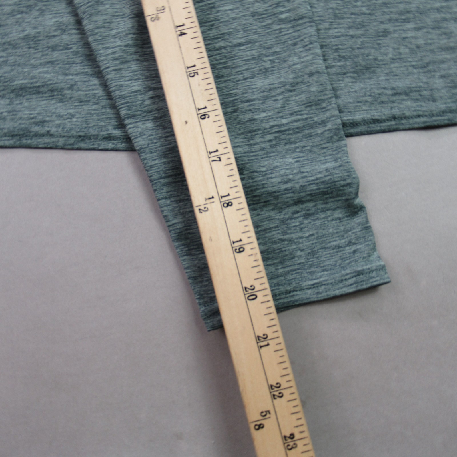 Patagonia Shirt Mens Small Long Sleeve Crew Neck Green Outdoor Lightweight