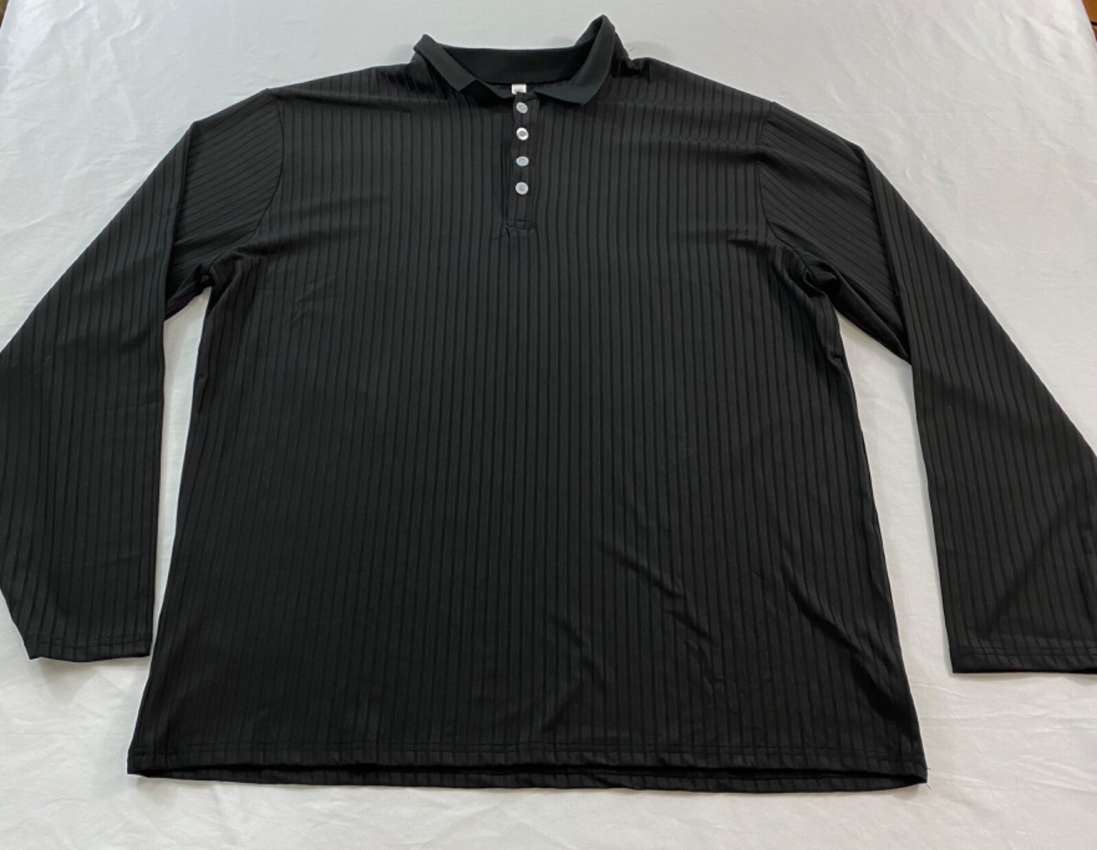 men&rsquo;s Gildan t-shirt size 5XL black long sleeve rib cuff pull-on cotton