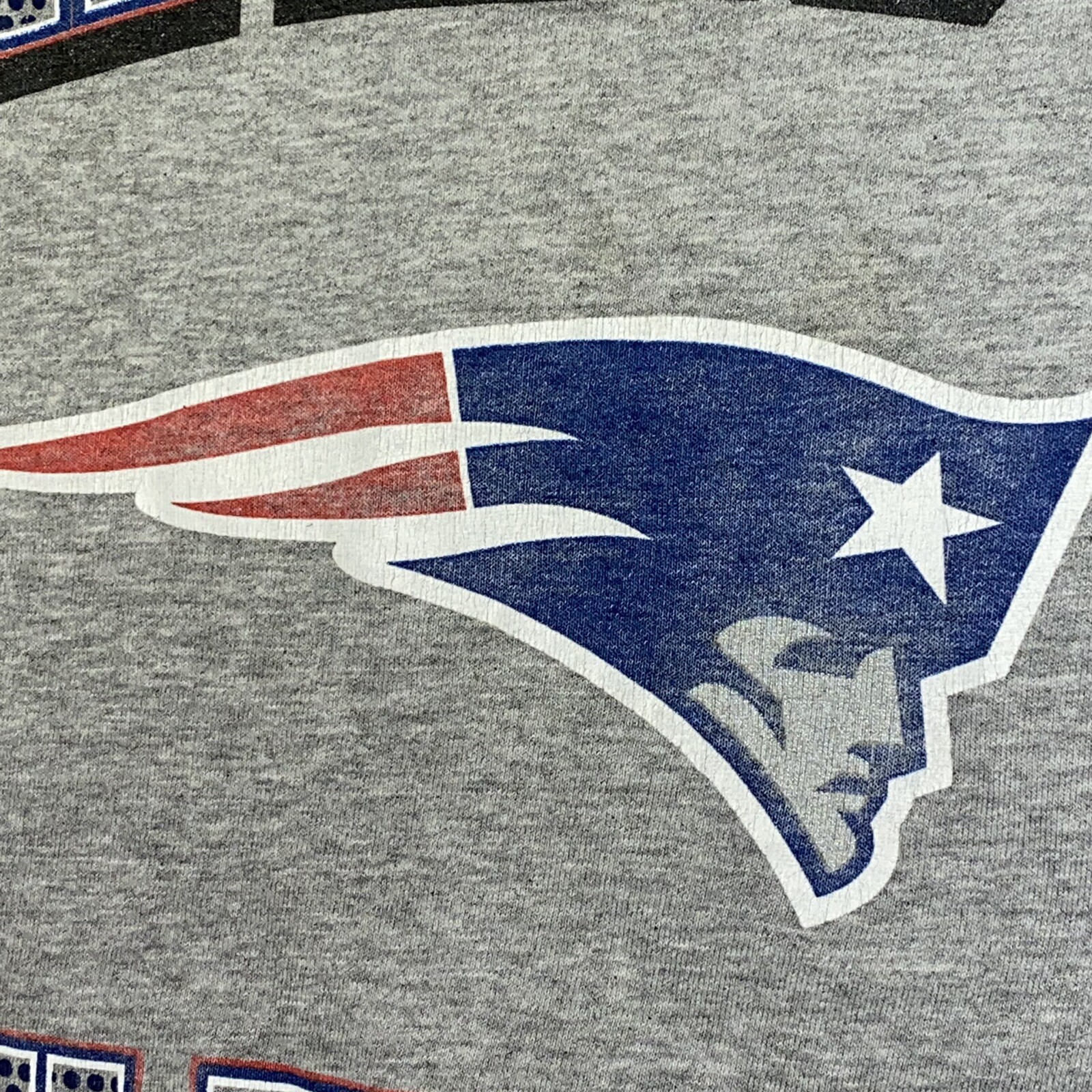 Vintage 90’s New England Patriots Shirt Single Stitch Men’s Large Tom Brady NFL