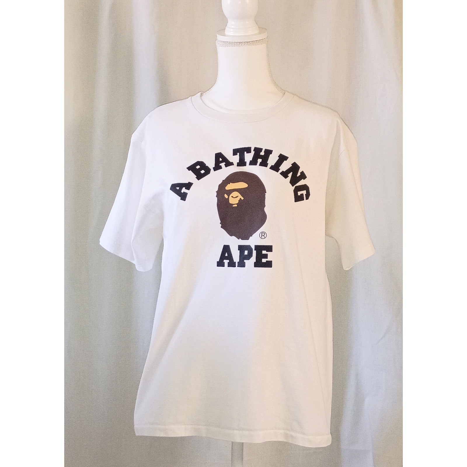 A Bathing Ape BAPE White College Logo Ape Head Graphic T-Shirt Mens Size M