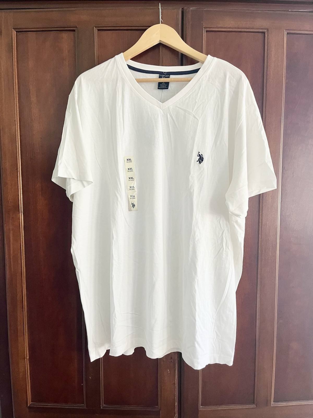 NWT U.S. Polo Assn. Men&rsquo;s Solid V-Neck Short Sleeve Cotton T-Shirt in White, XXL