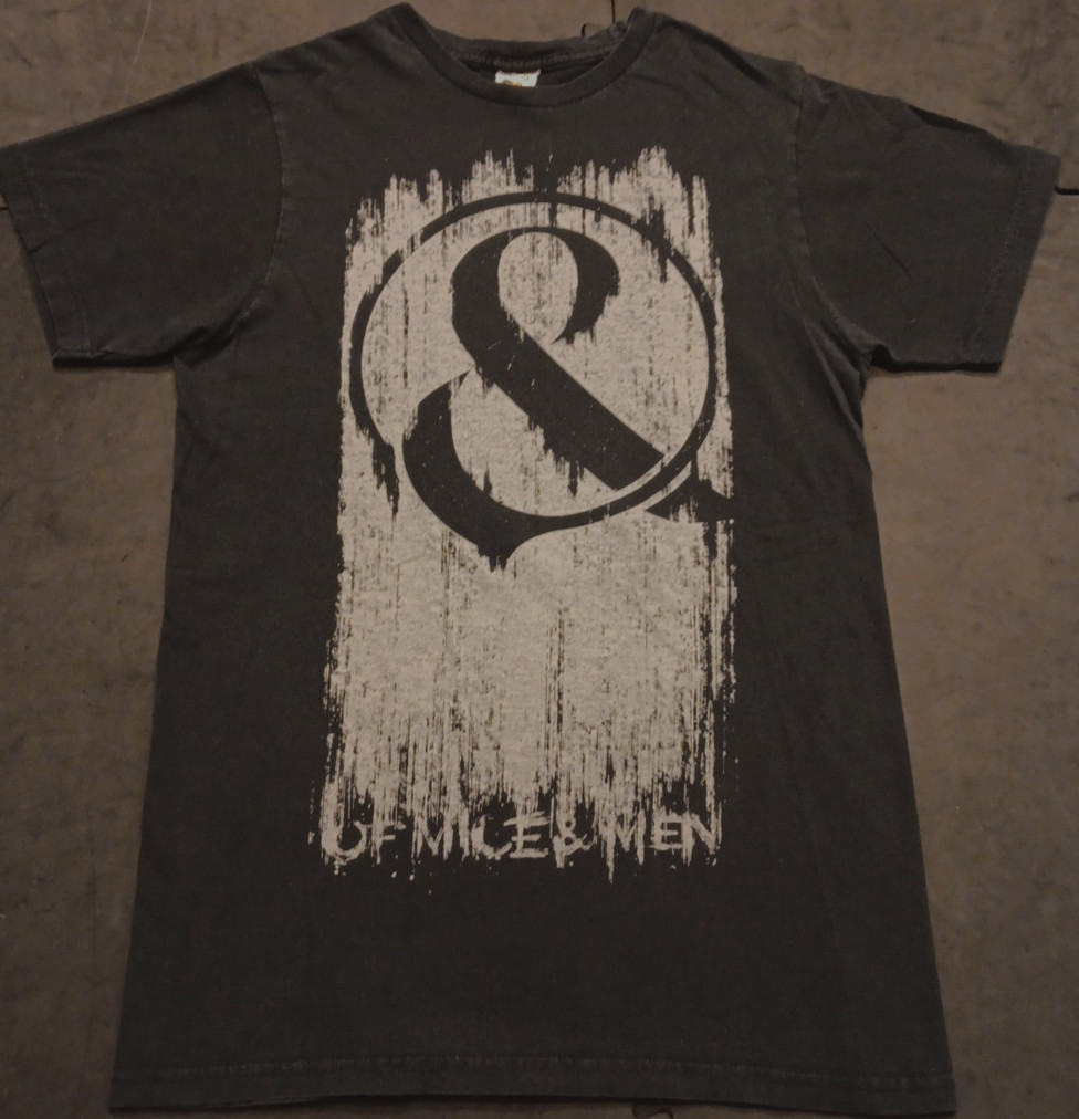 Unisex Med Bay Island Of Mice & Men Distressed Graphic Band Collector T Shirt