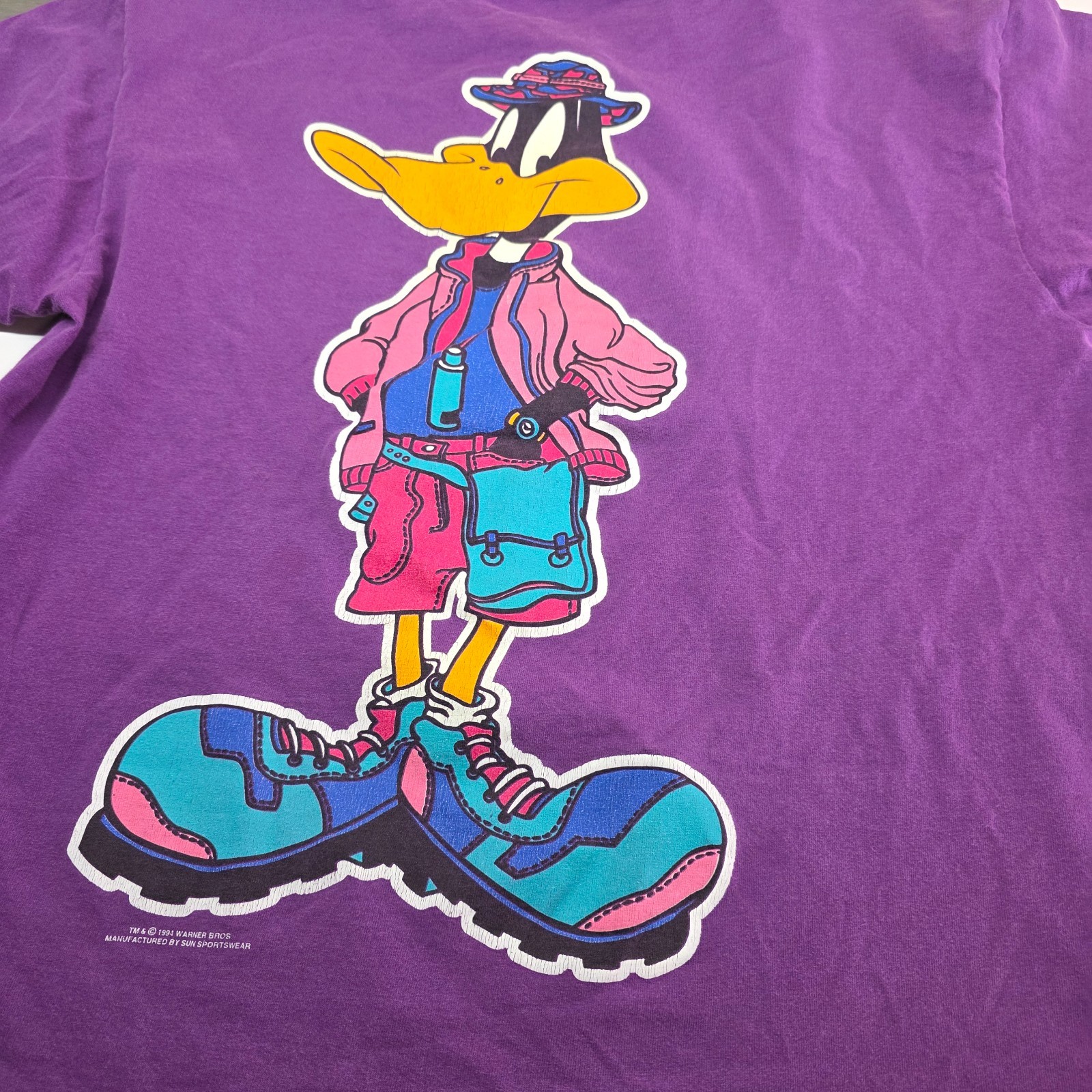 VTG Looney Tunes Bugs Bunny Daffy Duck Hiking 90s Double Sided T-Shirt Large