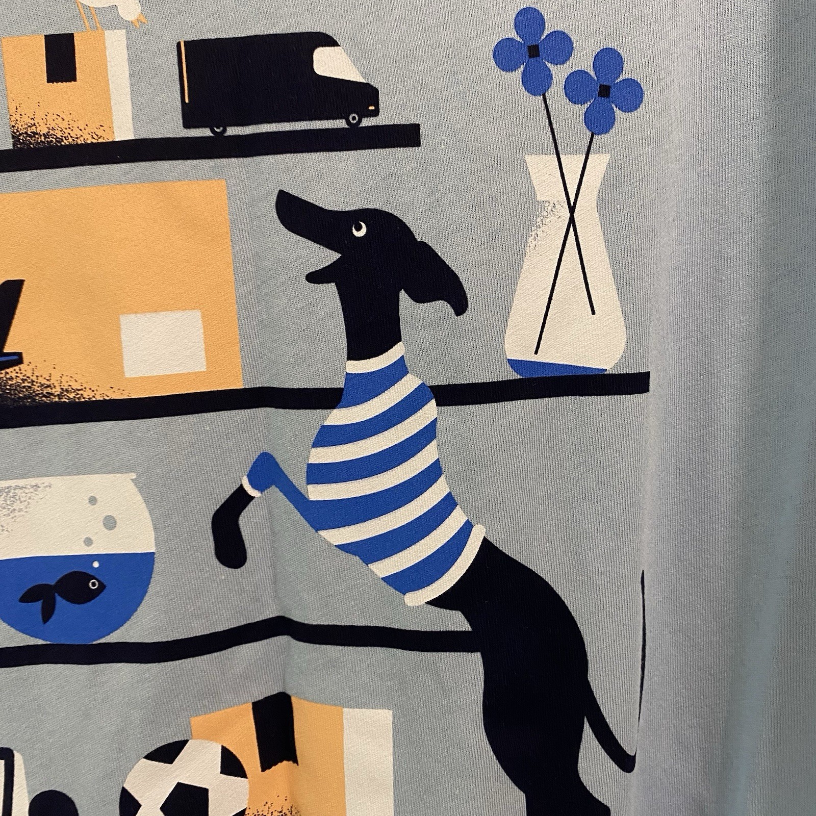 Amazon L Large 46” 2026 Prime Day Tee T Shirt Light Blue Cat & Dog Mens Womens