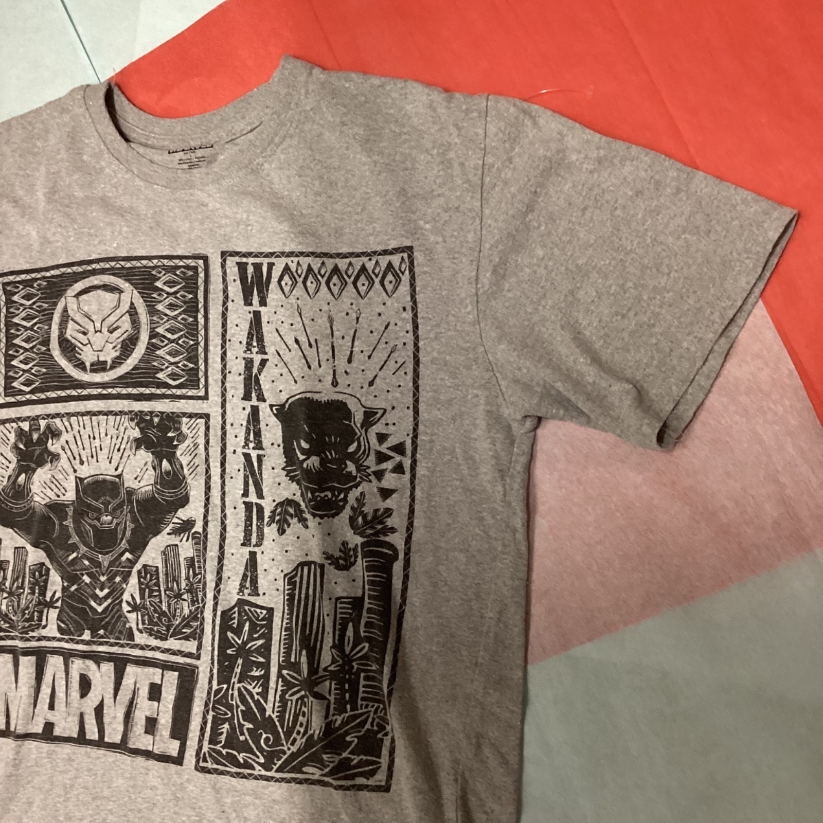 Black Panther Wakanda Gray Black Graphic T-Shirt Marvel L