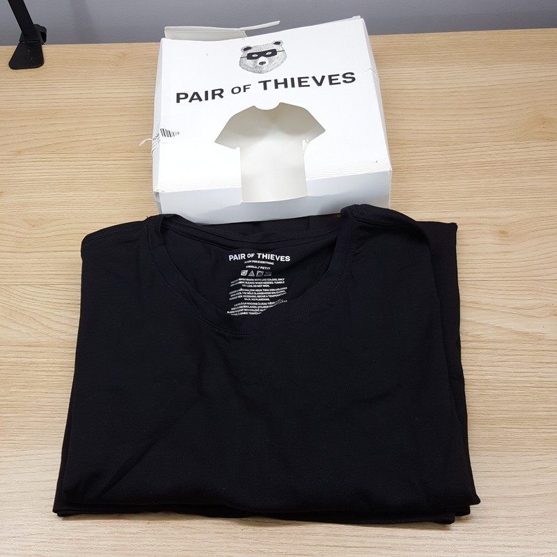 PAIR OF THIEVES Shirt Mens Small Black Pullover Crew Super Soft Logo Tee