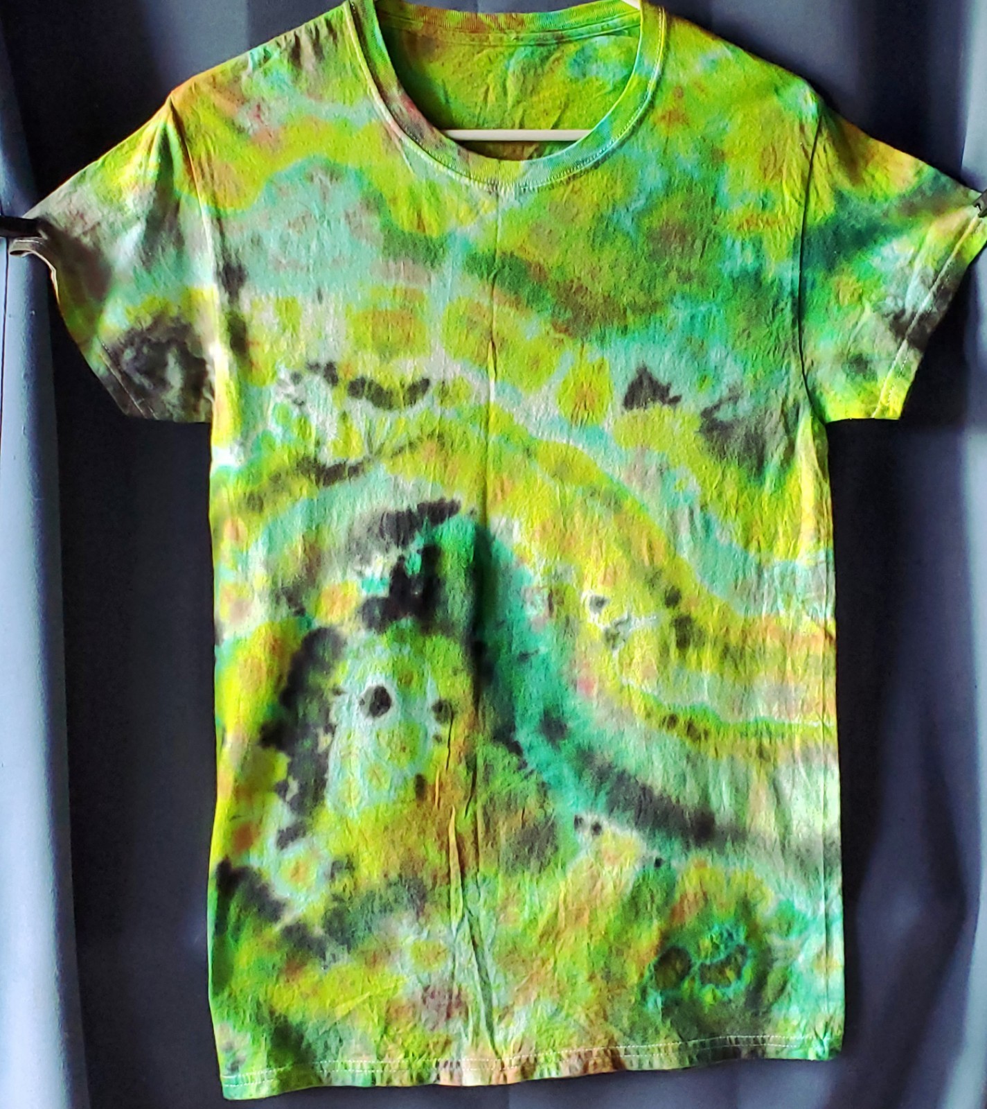 HANES 100% SIZE SMALL Cotton Tye Dyed Shirt Pre-washed WON&rsquo;T FADE VERY SOFT