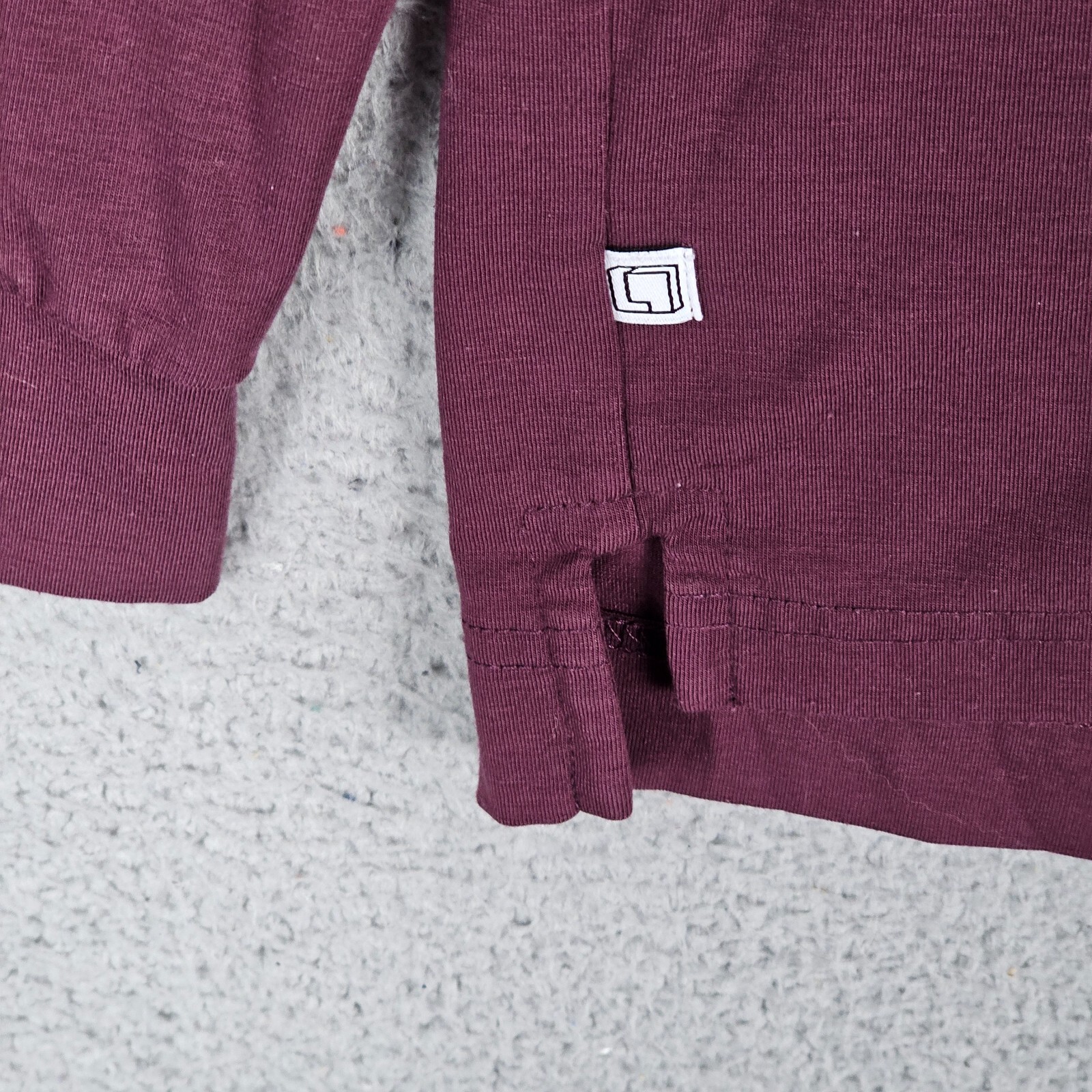 Leisure Lab Everyday T-Shirt Mens 3 Burgundy Stretch High Low Slit Long Sleeve