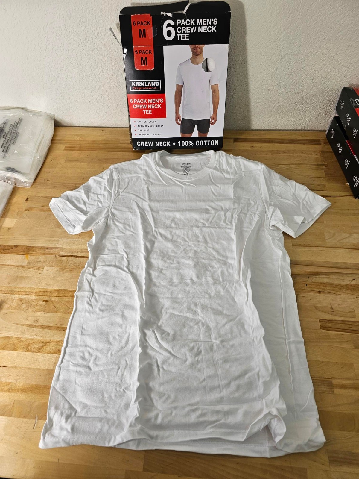 M / MEDIUM – WHITE – 6 PACK – Kirkland Signature Men&rsquo;s Cotton Crew Neck T-Shirts