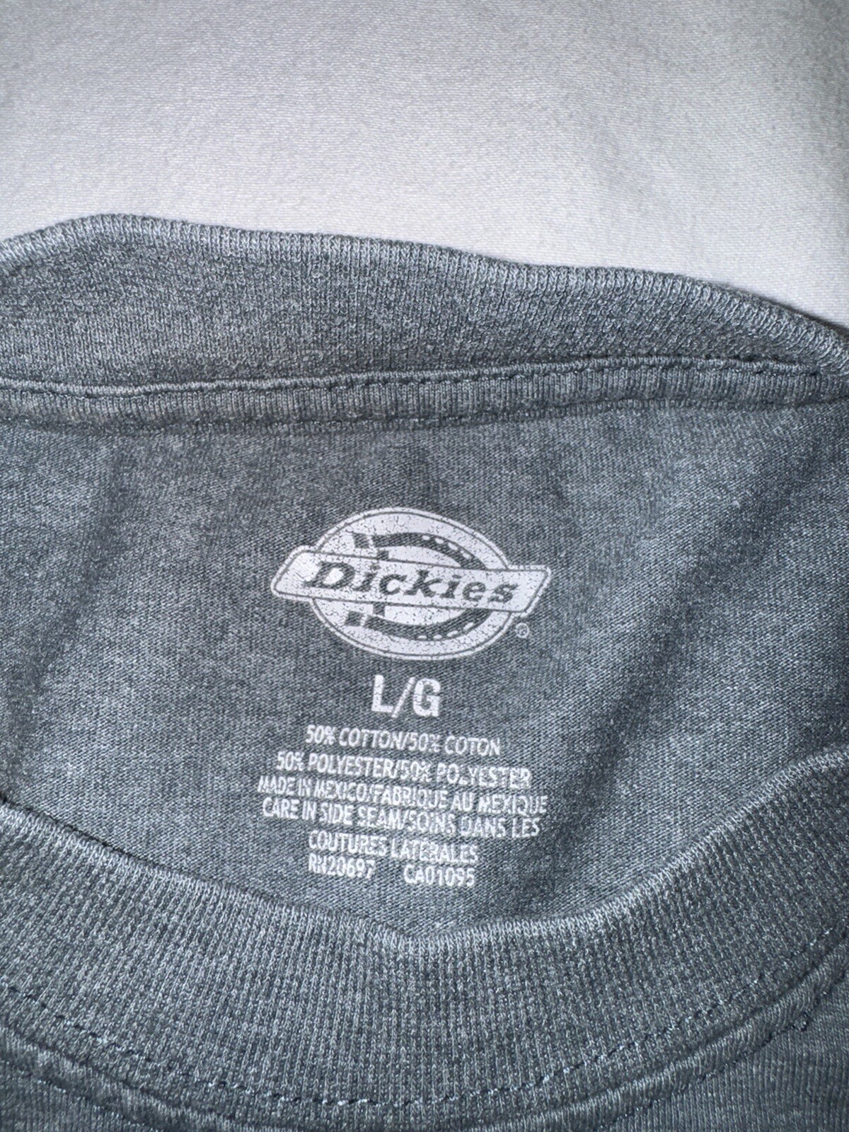 Dickies Men&rsquo;s Large T-Shirt Short Sleeve Green Cotton/Poly Pocket Tee