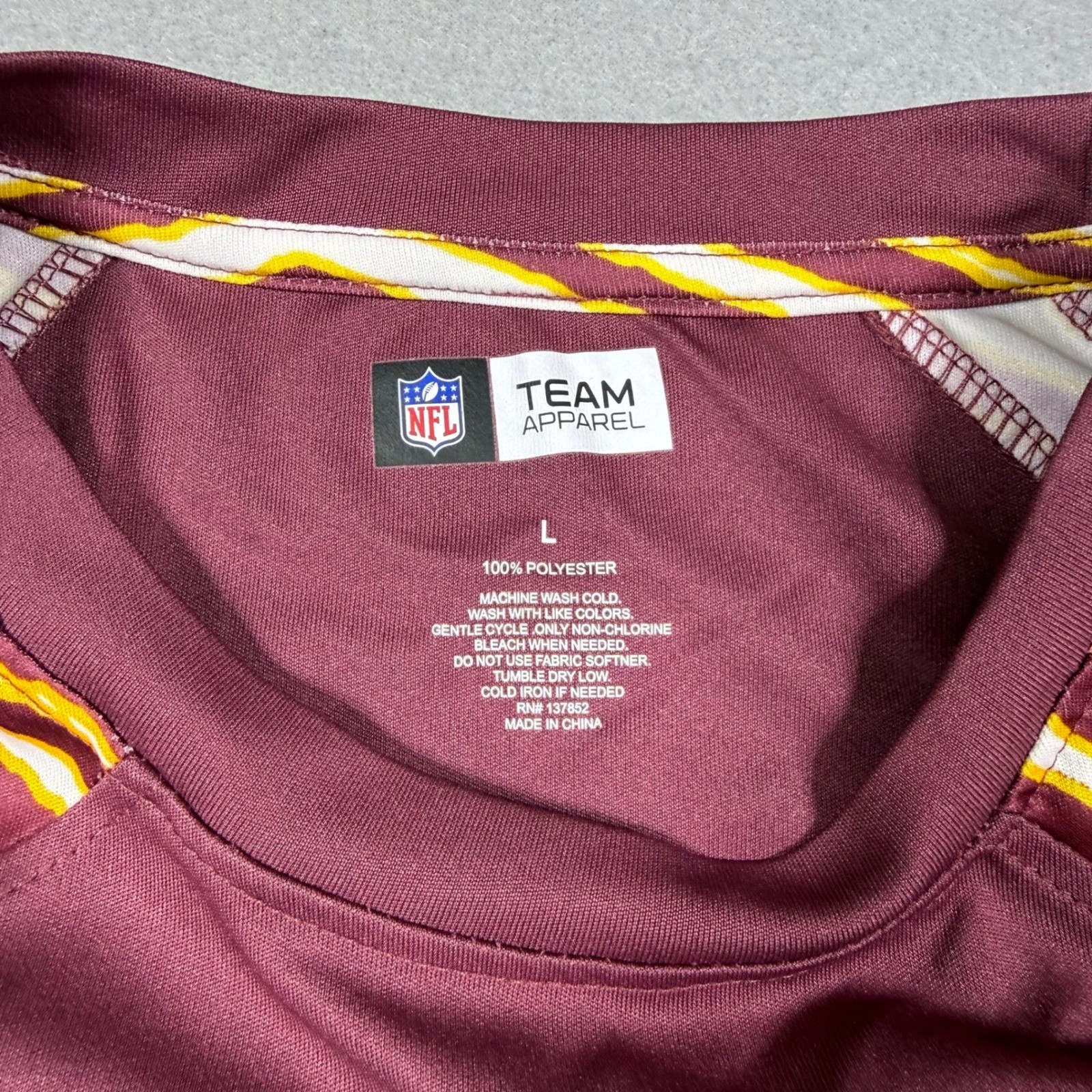 NFL Team Apparel Washington Redskins Burgundy Performance Shirt Mens Large NWT