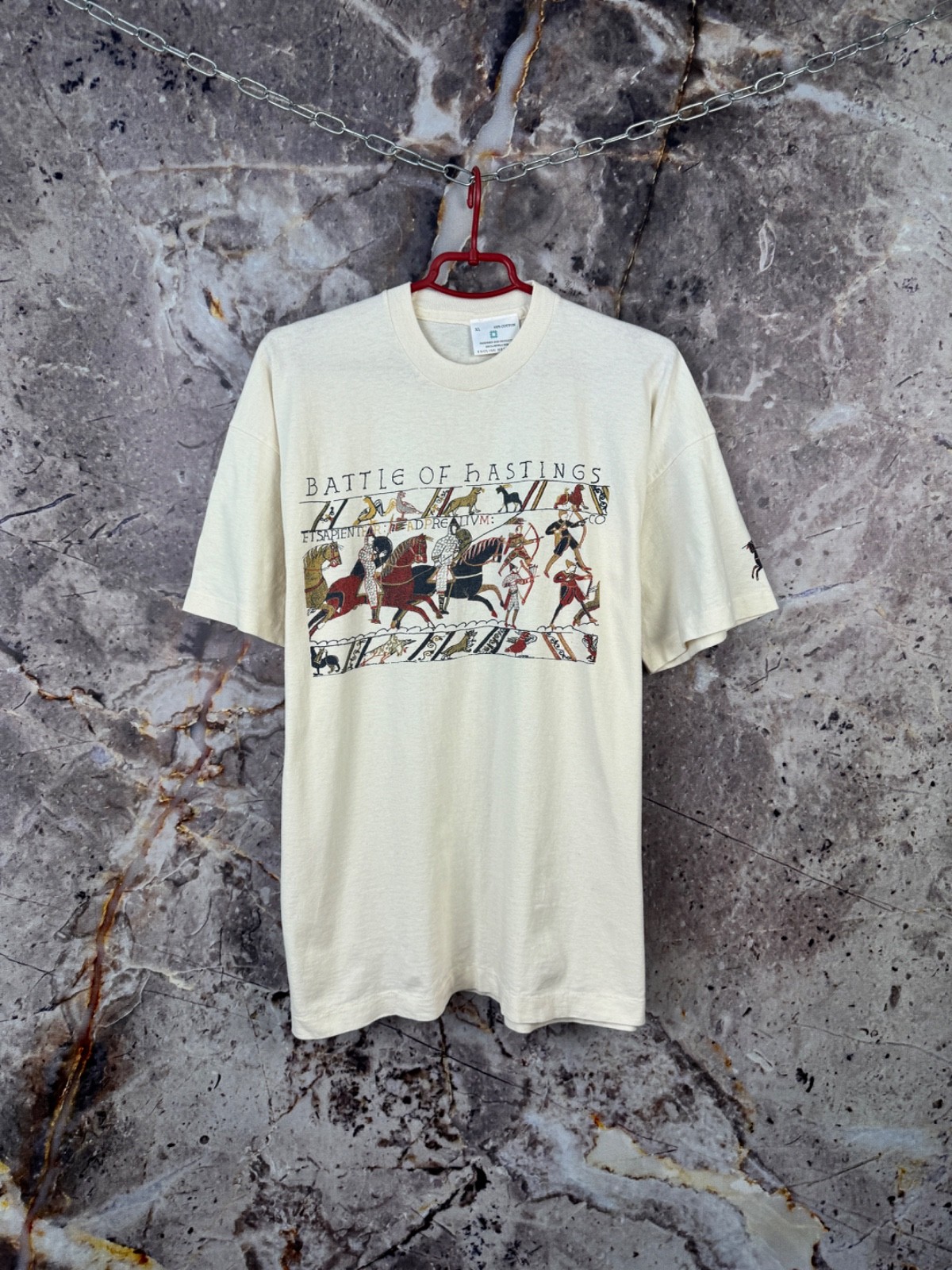 English Heritage Battle Of Hastings 1066 Graphic Tee XL⁠