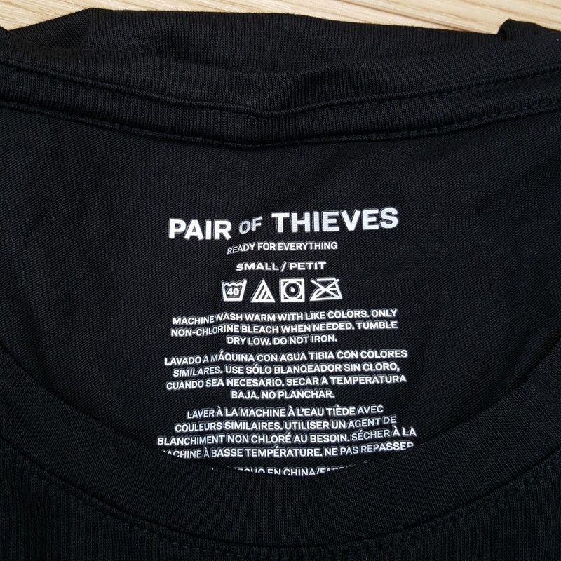 PAIR OF THIEVES Shirt Mens Small Black Pullover Crew Super Soft Logo Tee