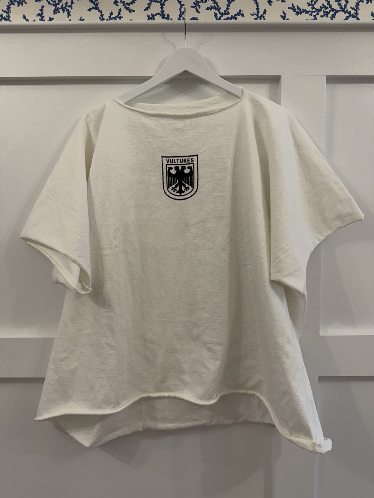 Vultures Logo Graphic Oversized Crew Neck Cotton Knit T-Shirt, White/Black 2