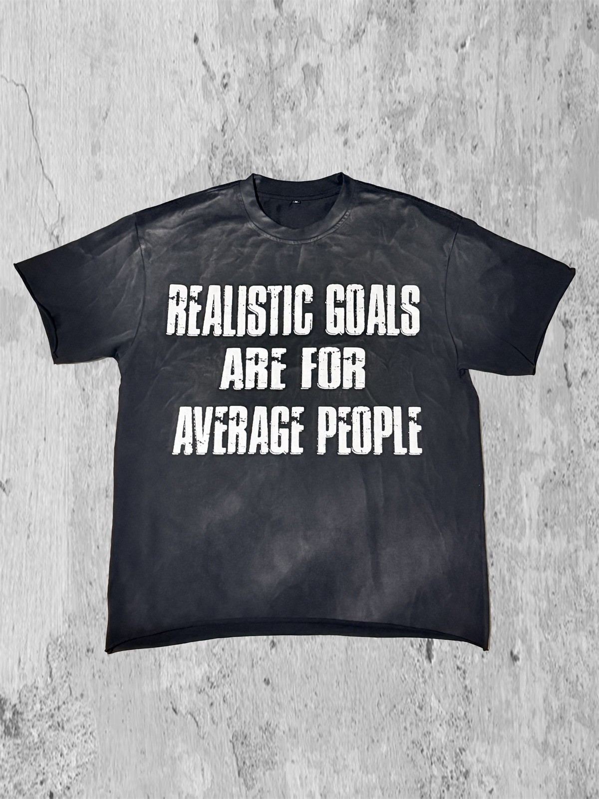 Realistic Goals Tee – Laisse Moi Faire