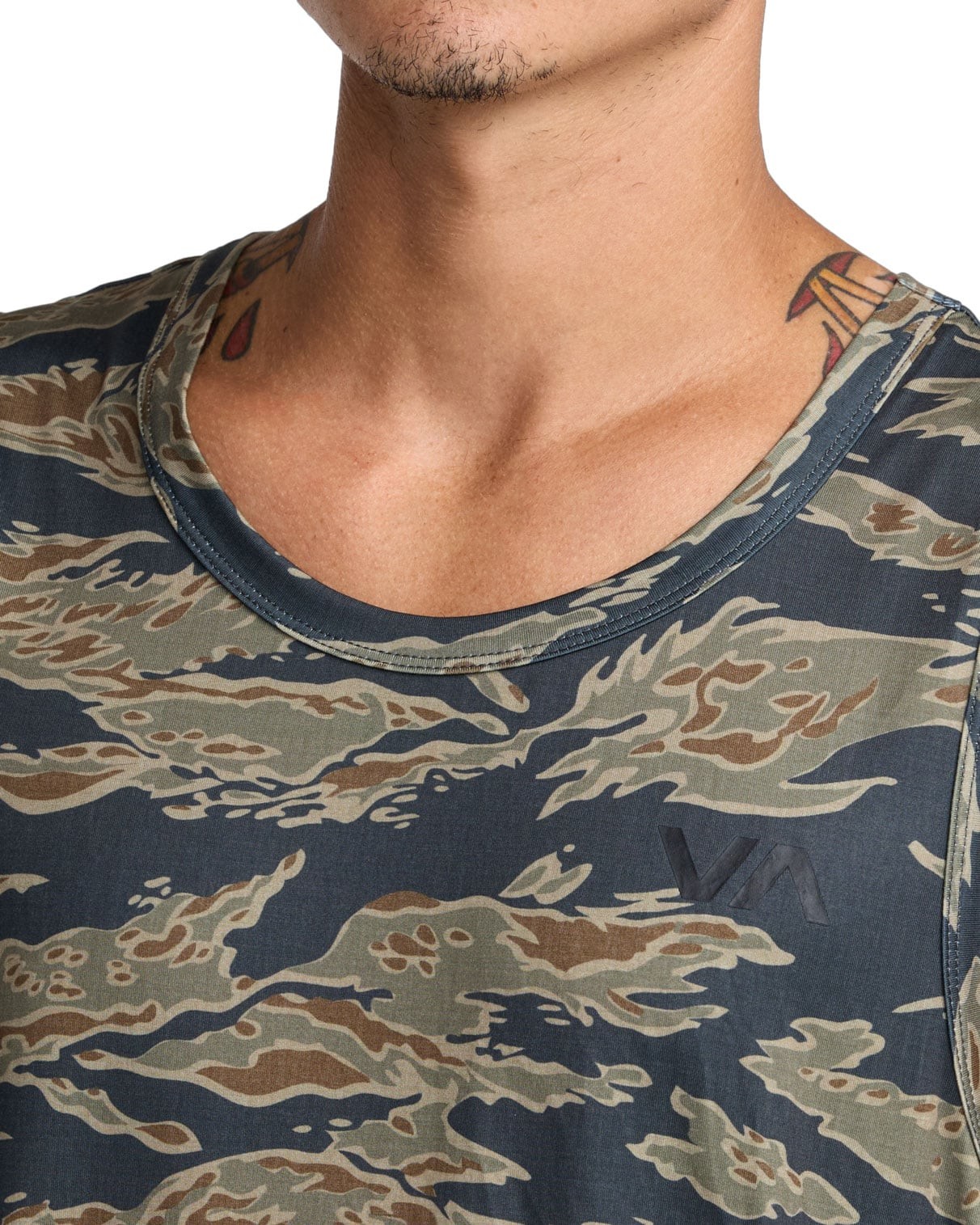 RVCA Sport Vent Men&rsquo;s Performance Tank – Tiger Camo – New
