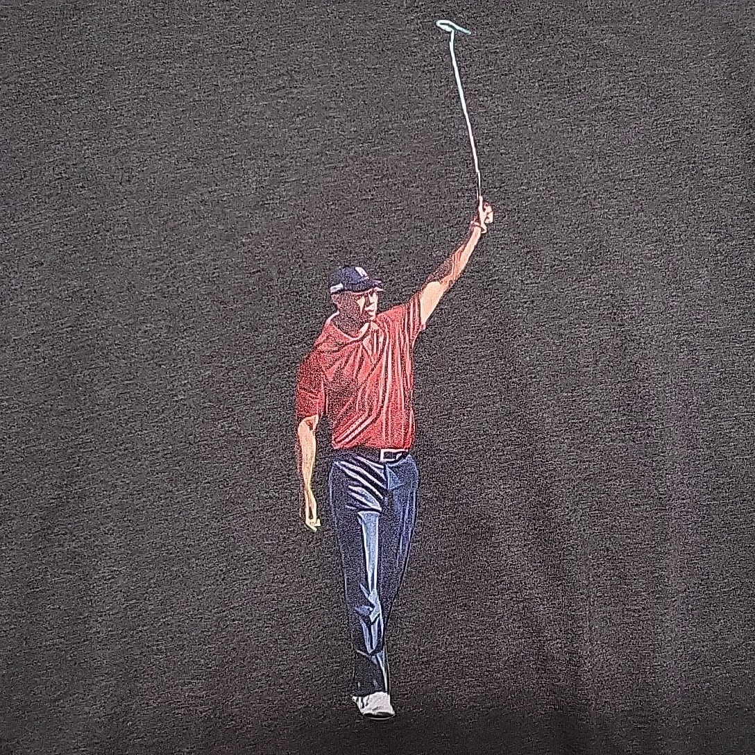Tiger Woods Fist Pump Shirt Men 2XL Charcoal Golf Graphic Retro Soft Tee