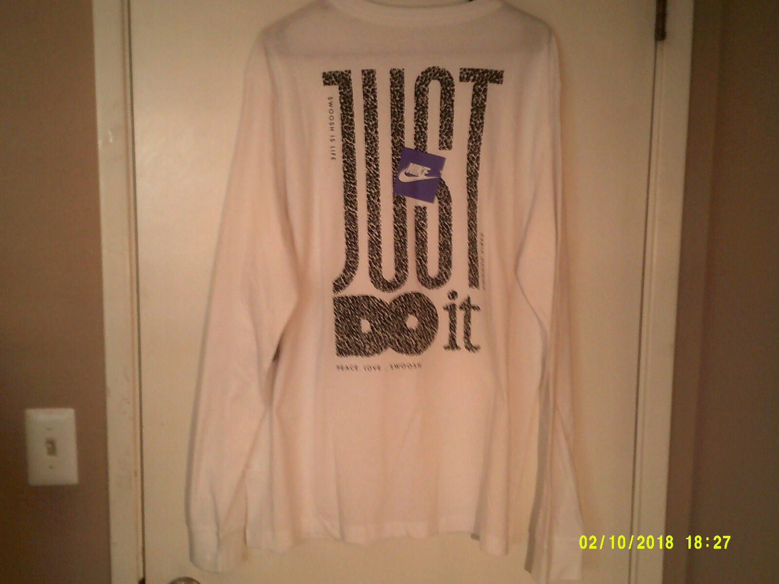 NEW NIKE SPORTSWEAR « Brand Riffs LS Tee » MEN&rsquo;S WHITE MULTI-COLOR T-SHIRT 2XL