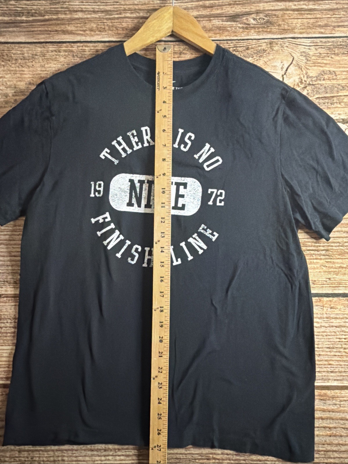 Nike Shirt Mens Medium Black There Is No Finish Line Graphic Tee