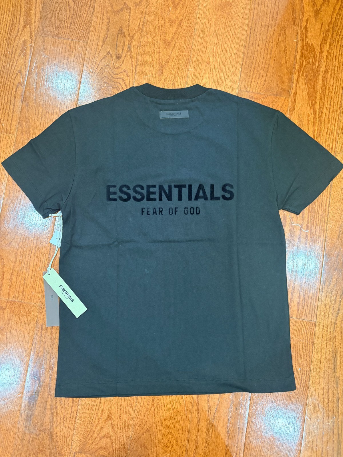 Essentials Set T-shirt and Short in BLack (size S)