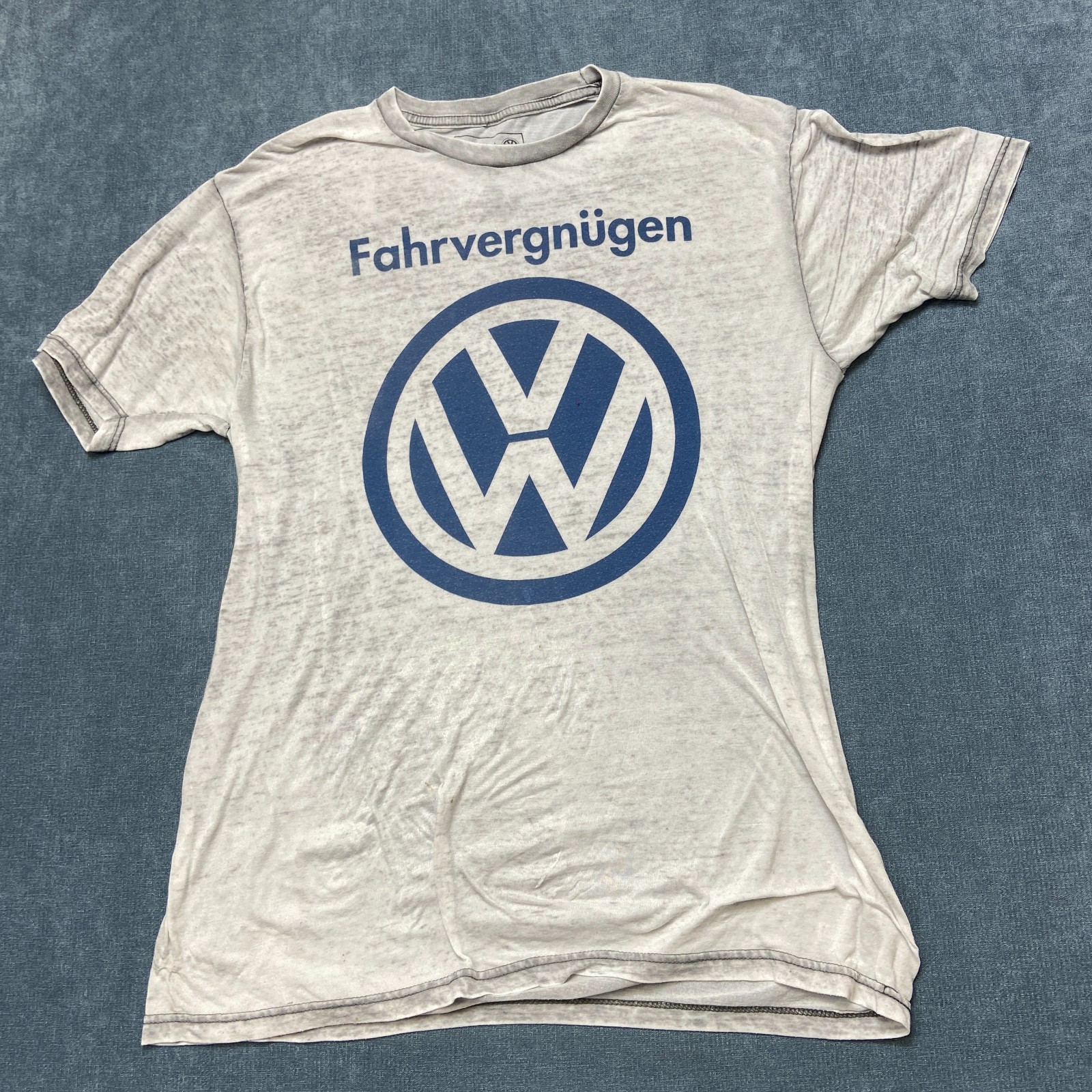 Volkswagen T Shirt Mens Large Gray Fahrvergnügen Graphic Logo Casual Crew Neck