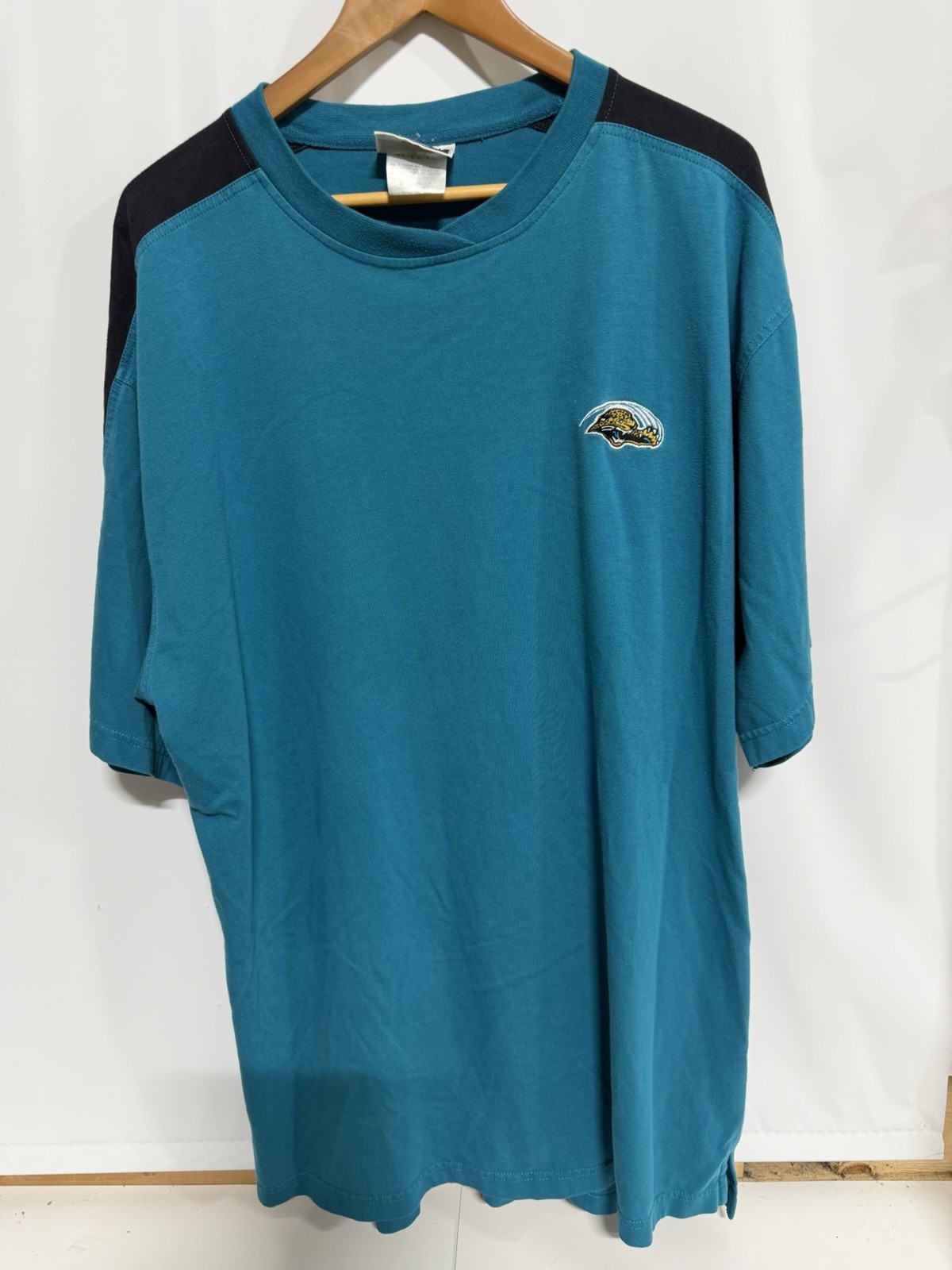 Puma Jacksonville Jaguars ALT Logo Embroidered T Shirt Mens XL Vintage Teal NFL