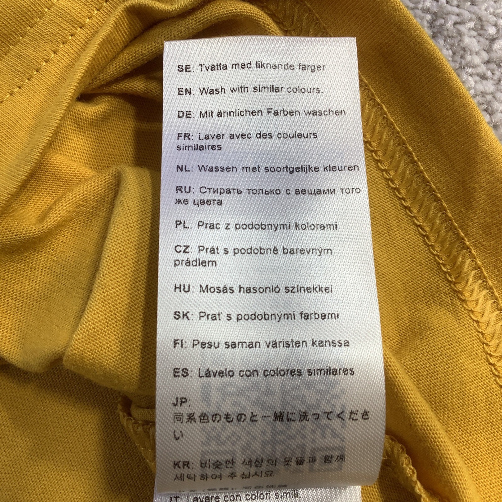 Fjallraven Mens Logo T-shirt Ochre Yellow Organic Cotton Blend Size XL NWT