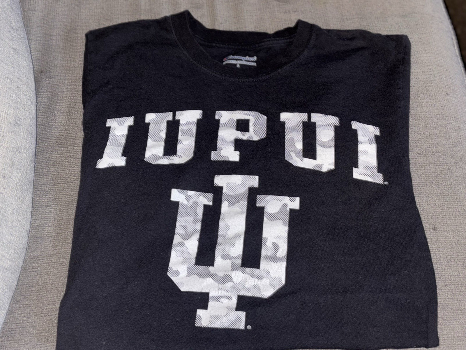 Champion Men’s Black Graphic Print Crew Neck T-Shirt Size S Logo « TUF U »