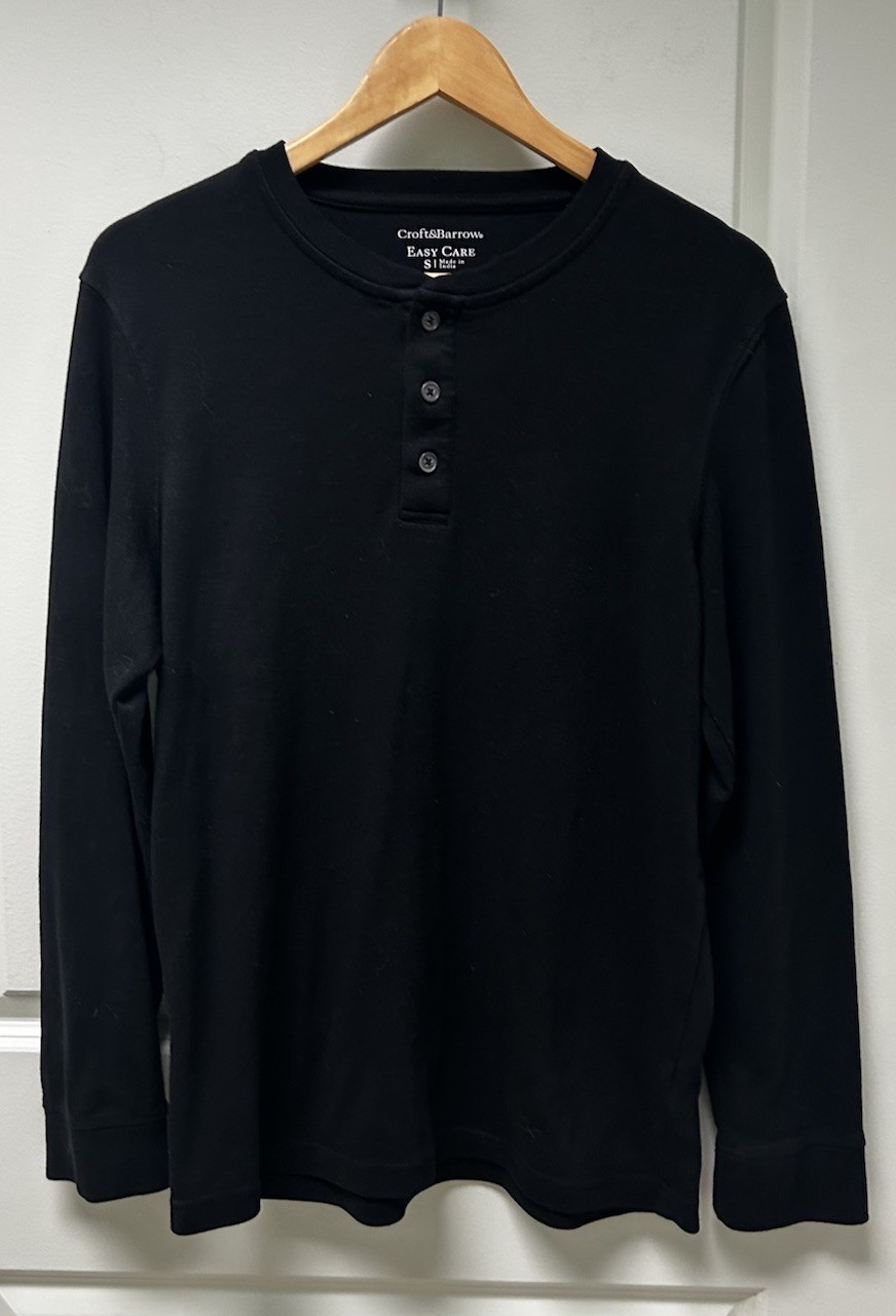 Croft & Barrow Men&rsquo;s Black Henley Long Sleeve Shirt Easy Care Size Small T-5